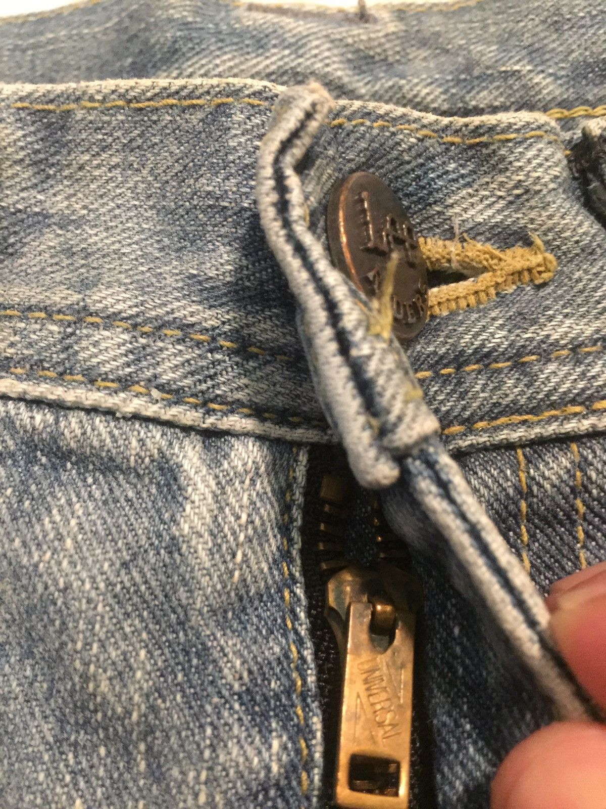 Japanese Brand × Lee Bootcut Jeans by Lee kansas USA Size US 31 - 8 Thumbnail