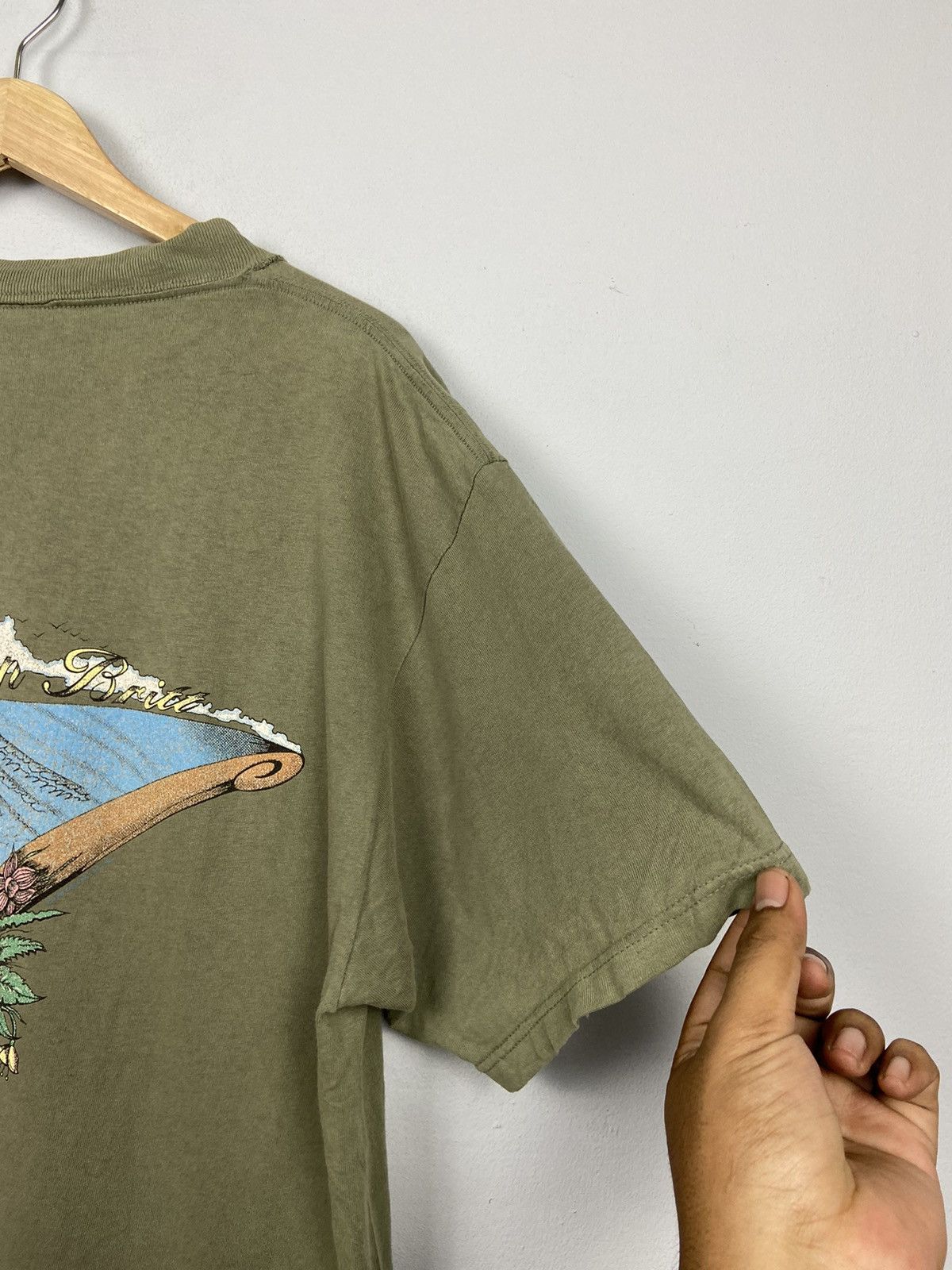 Other × Vintage Vintage 90s Golden Britt Surf Beach Hawaii history Tshirt Size US L / EU 52-54 / 3 - 3 Thumbnail