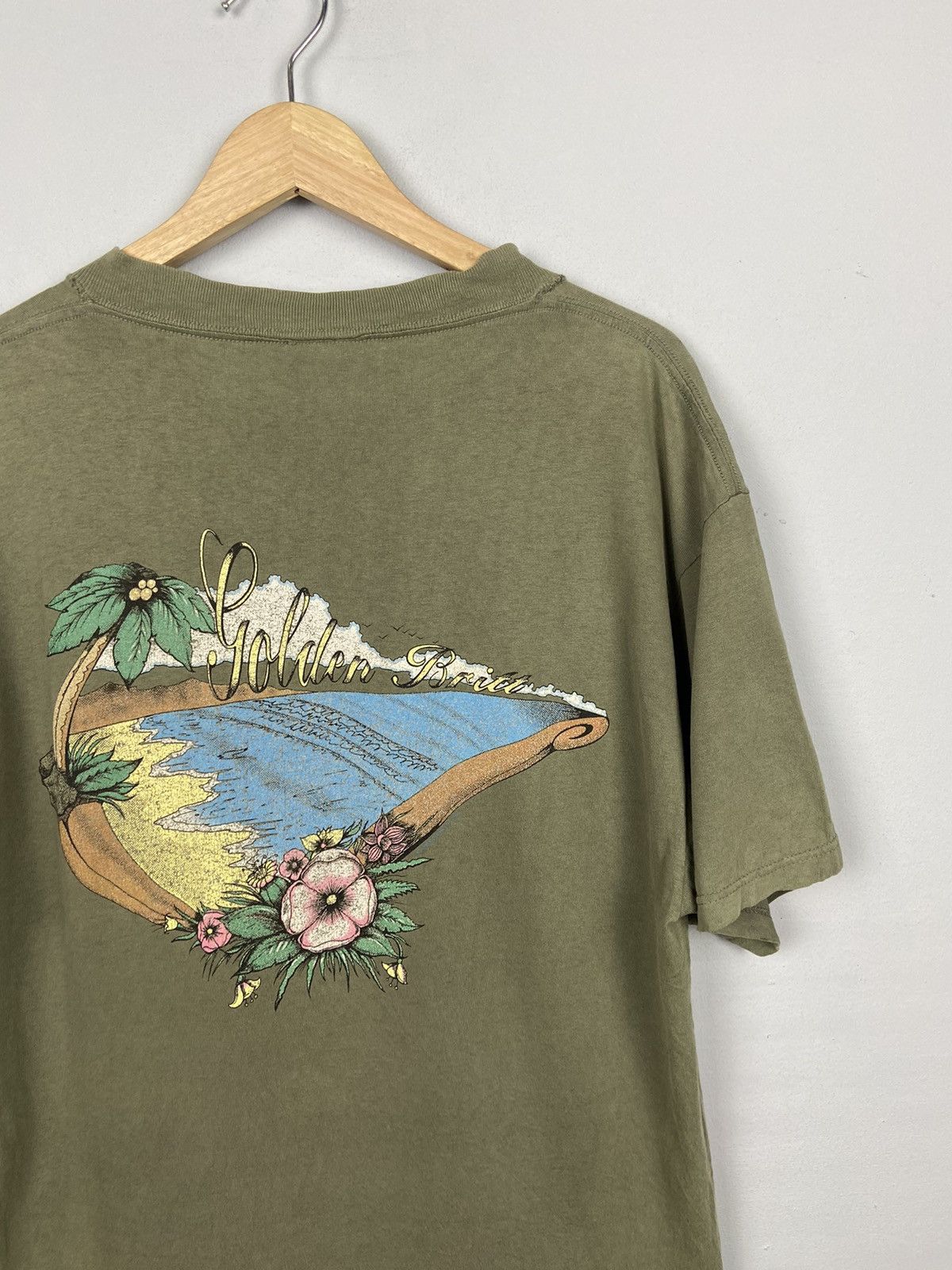 Other × Vintage Vintage 90s Golden Britt Surf Beach Hawaii history Tshirt Size US L / EU 52-54 / 3 - 4 Thumbnail