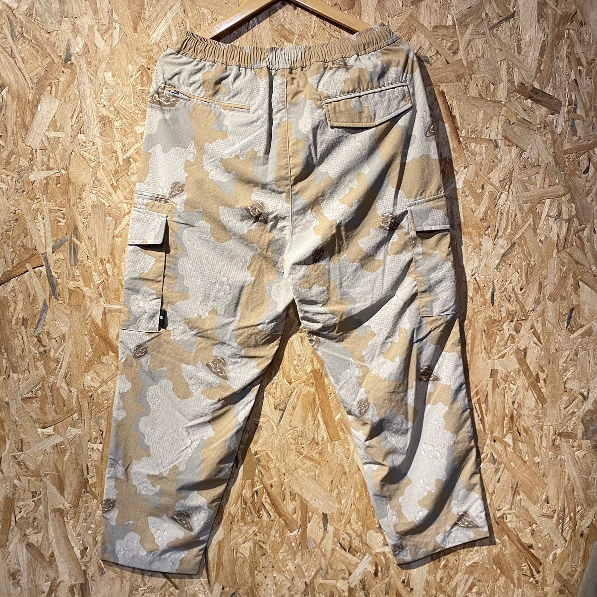 GU × Undercover RARE LIKE NEW‼️GU X Undercover UFO Freedom Cargo Pants Size US 32 / EU 48 - 2 Thumbnail
