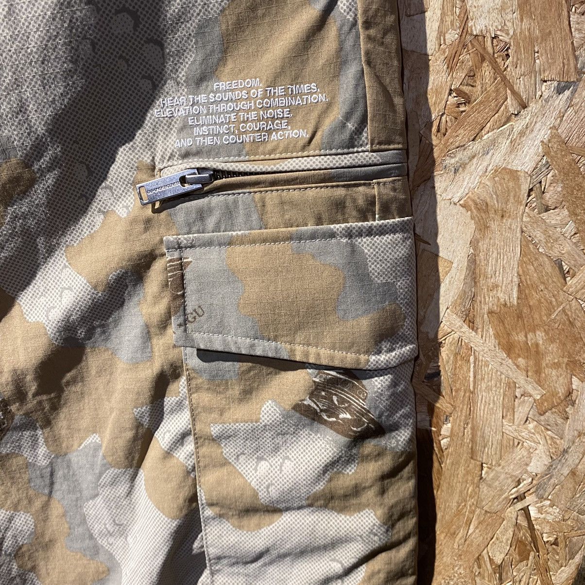 GU × Undercover RARE LIKE NEW‼️GU X Undercover UFO Freedom Cargo Pants Size US 32 / EU 48 - 5 Thumbnail