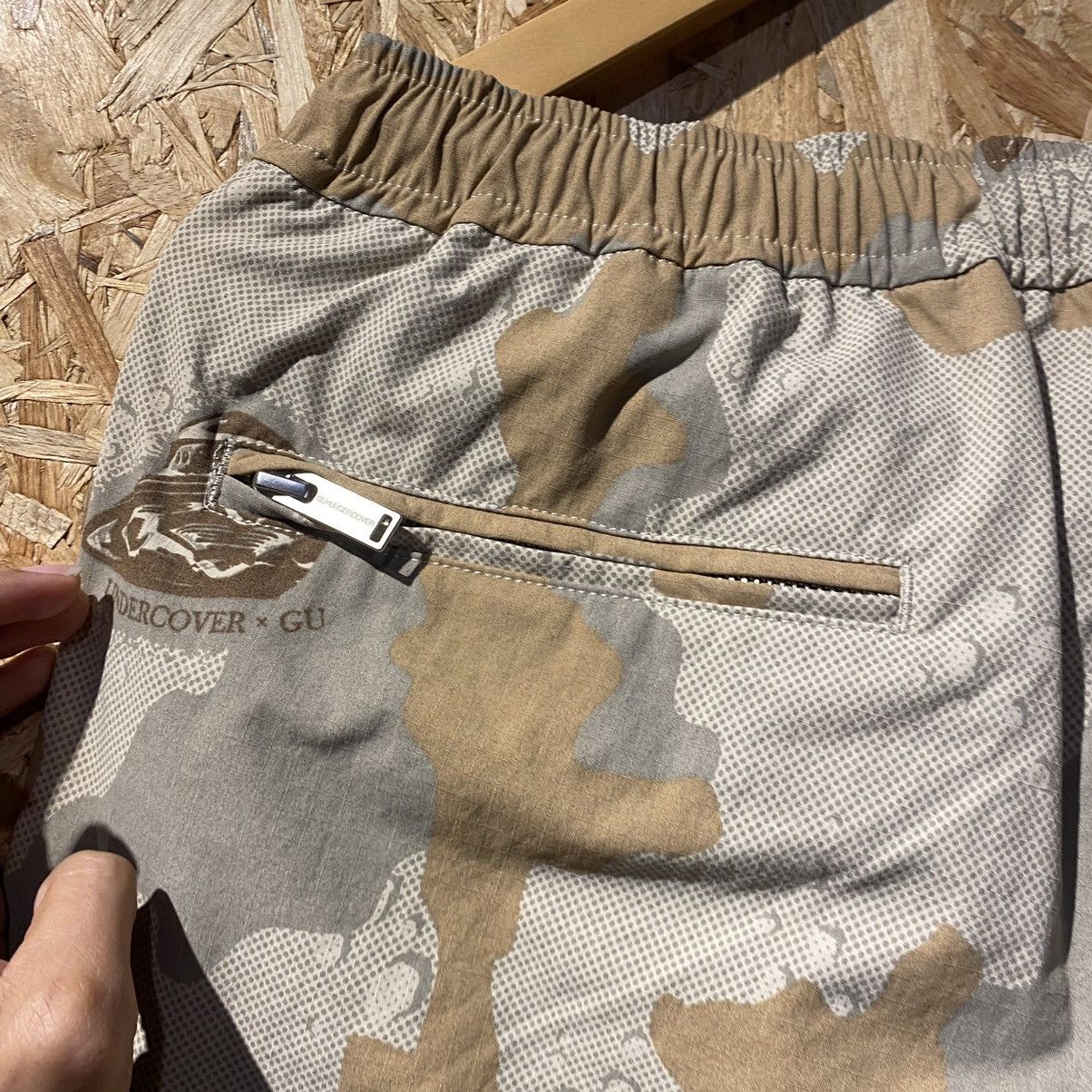 GU × Undercover RARE LIKE NEW‼️GU X Undercover UFO Freedom Cargo Pants Size US 32 / EU 48 - 19 Thumbnail