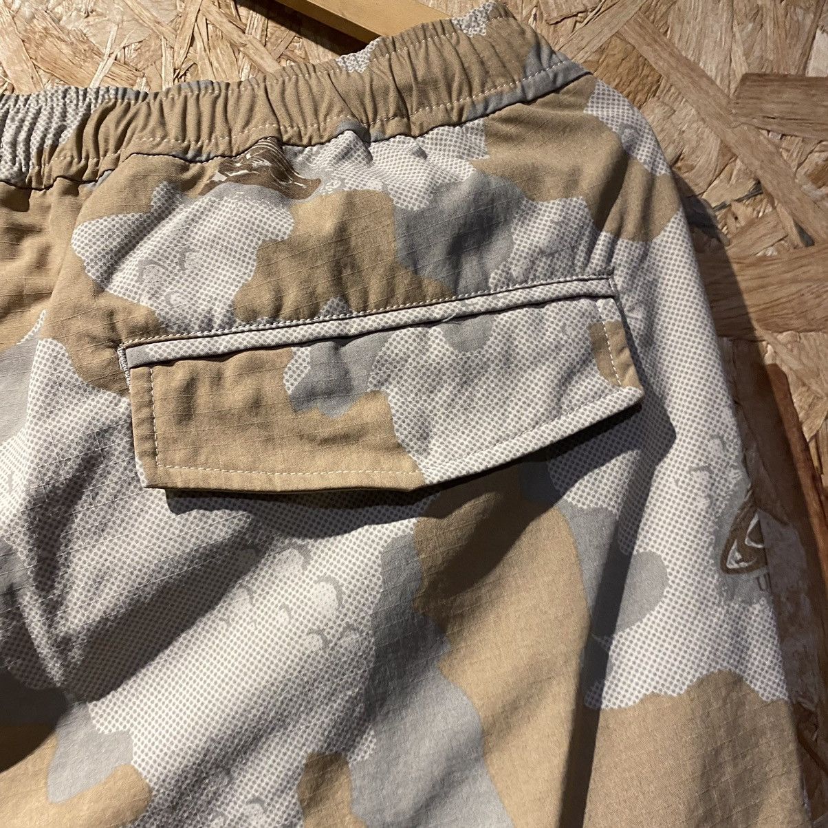 GU × Undercover RARE LIKE NEW‼️GU X Undercover UFO Freedom Cargo Pants Size US 32 / EU 48 - 20 Thumbnail