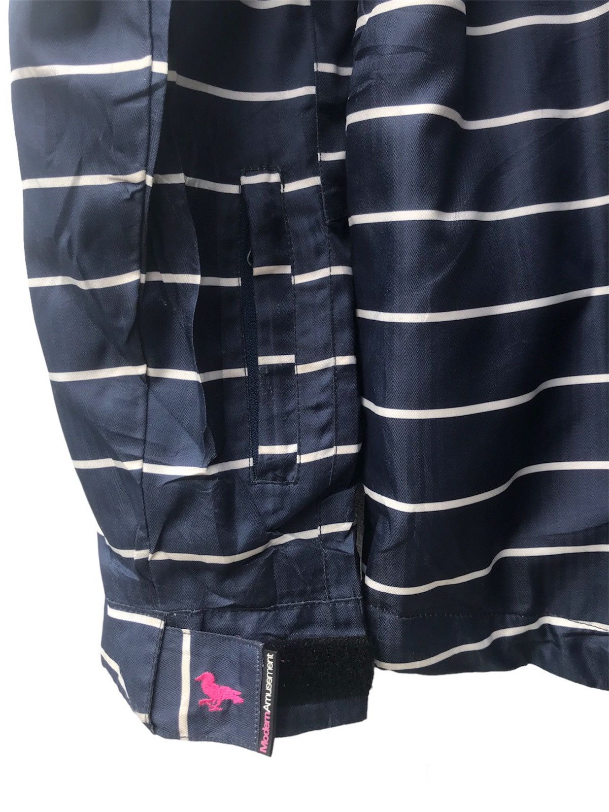 Modern Amusement Modern Amusement Snowboard Jacket Size US L / EU 52-54 / 3 - 10 Thumbnail
