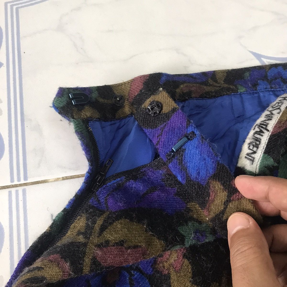 Yves Saint Laurent YSL Yves Saint Laurent Full Of Flowers Skirt Size 31" - 12 Thumbnail