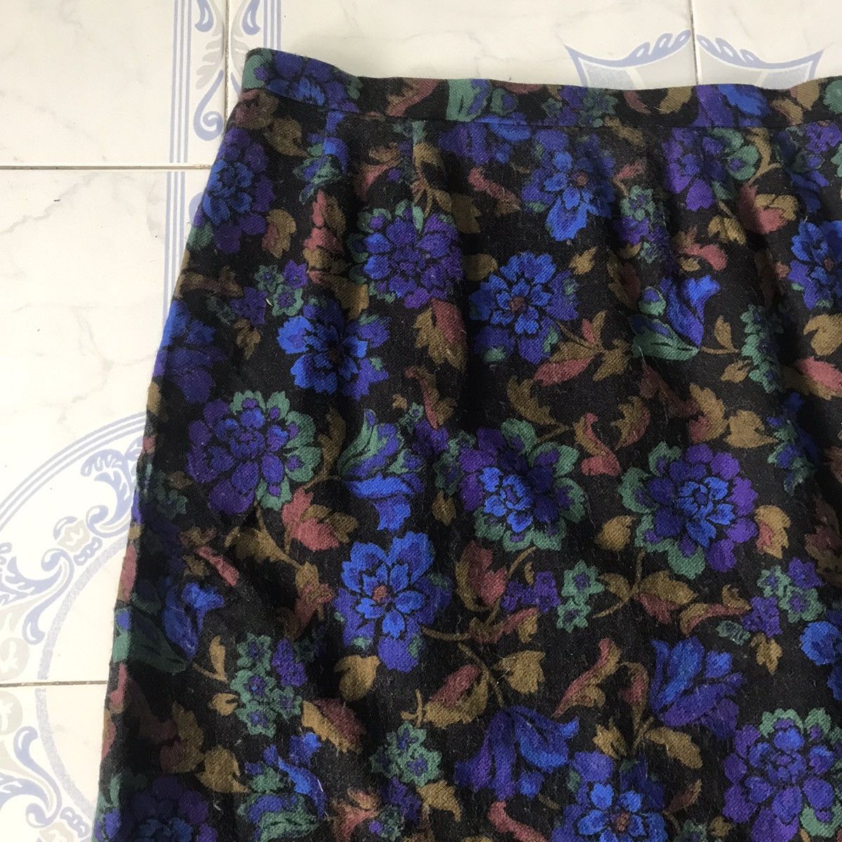 Yves Saint Laurent YSL Yves Saint Laurent Full Of Flowers Skirt Size 31" - 6 Thumbnail