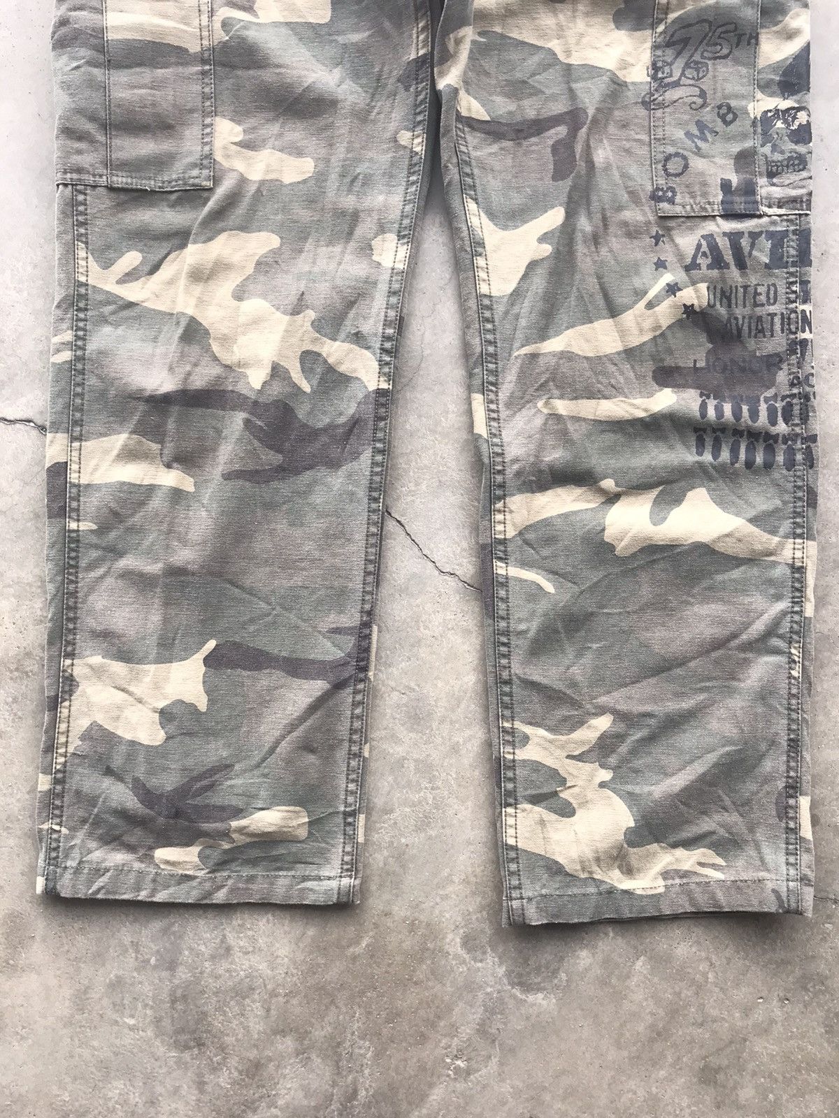 Avirex AVIREX 75th Anniversary Spell Out 13 Bomb Print Cargo Pant Size US 33 - 9 Thumbnail
