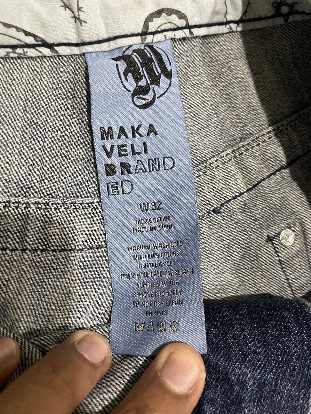 Vintage Vintage Tupac Makaveli Signature Bandana Paisley Baggy Jeans Size US 35 - 12 Thumbnail