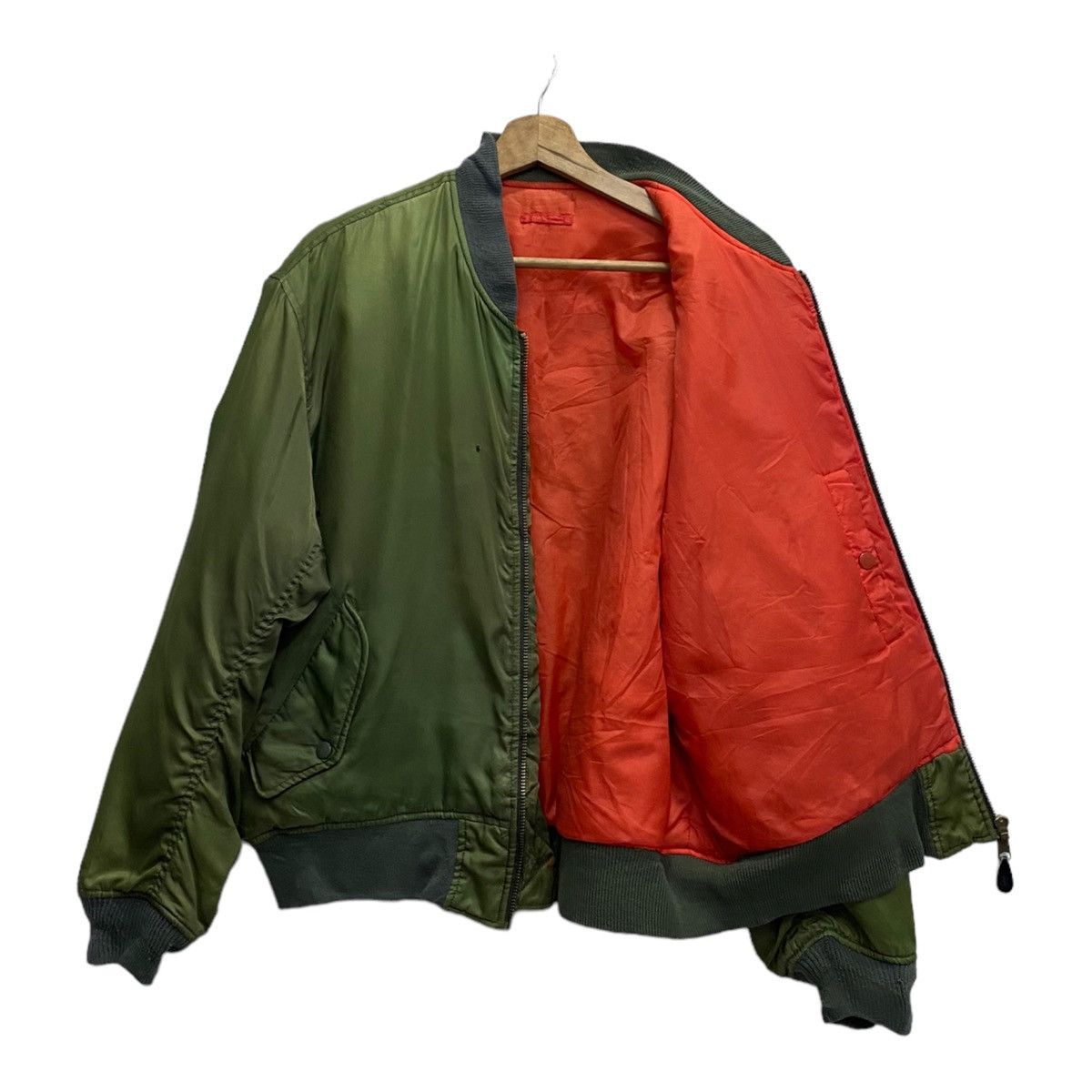 Japanese Brand VINTAGE JAPANESE GREEN BOMBER JACKET Size US L / EU 52-54 / 3 - 4 Thumbnail