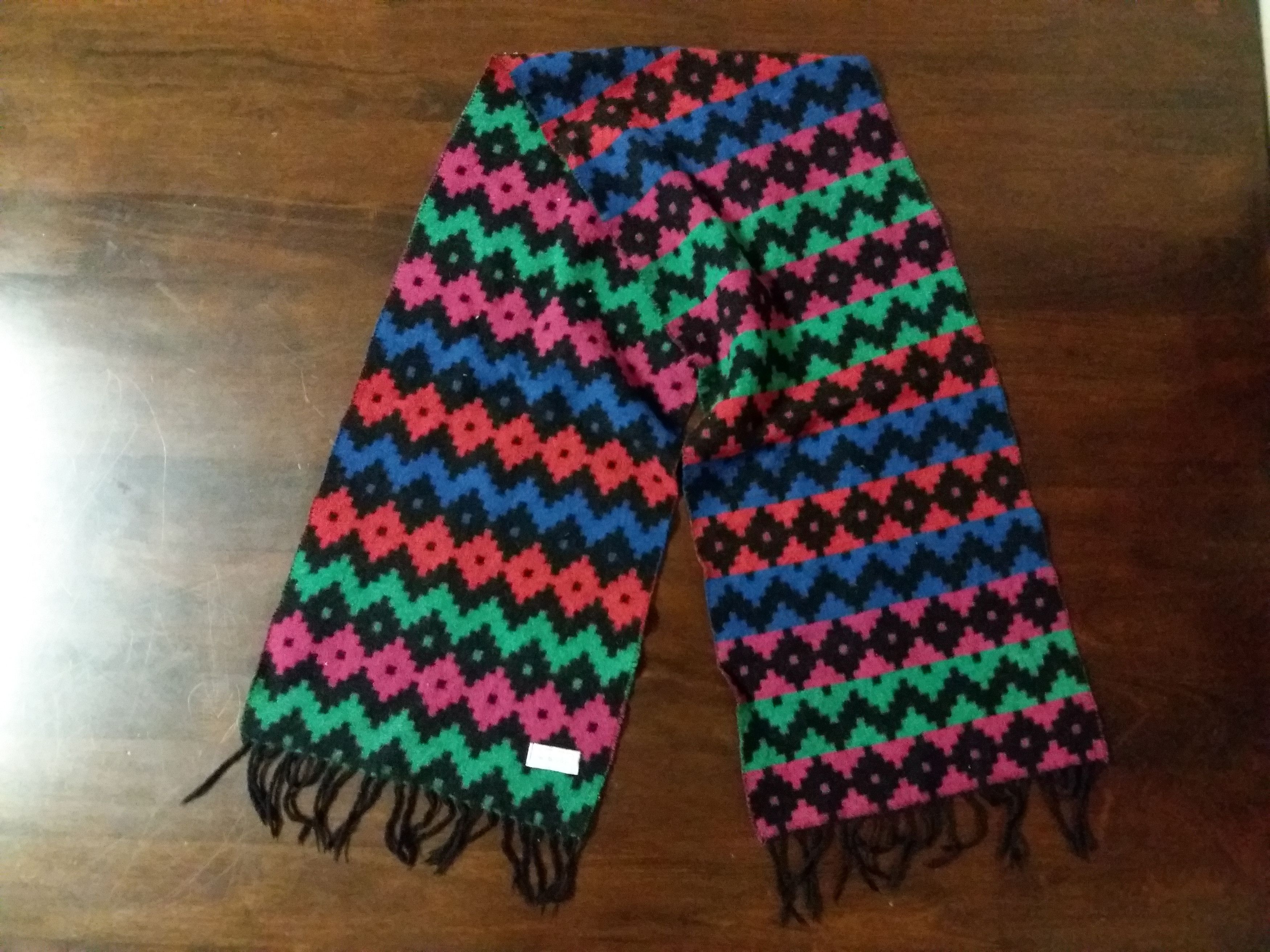 Benetton Benetton muffler/scarves made in italy Size ONE SIZE - 1 Thumbnail