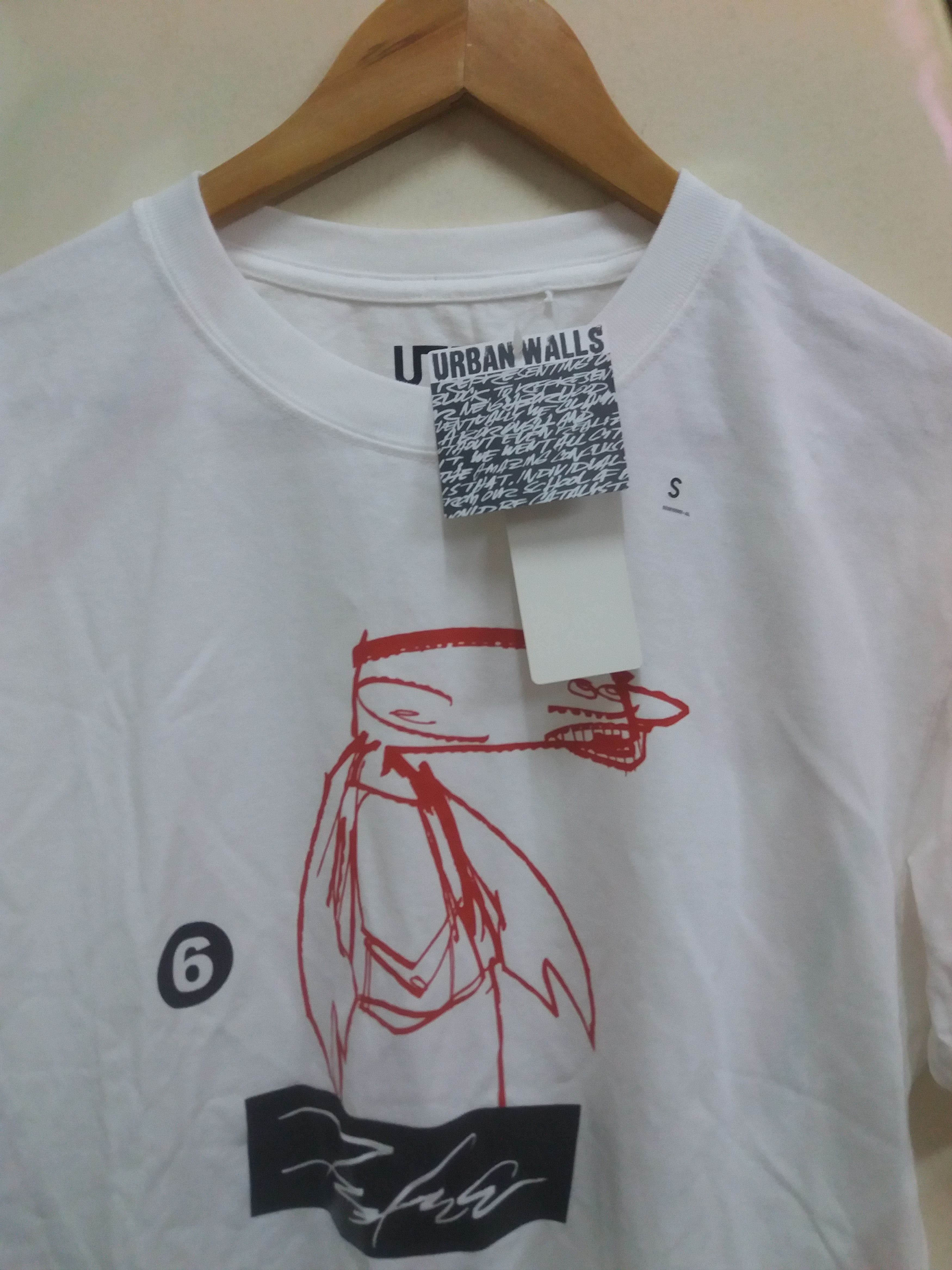 Futura × Uniqlo Futura Laboratories x Uniqlo tees streatwear art designer Size US S / EU 44-46 / 1 - 2 Thumbnail