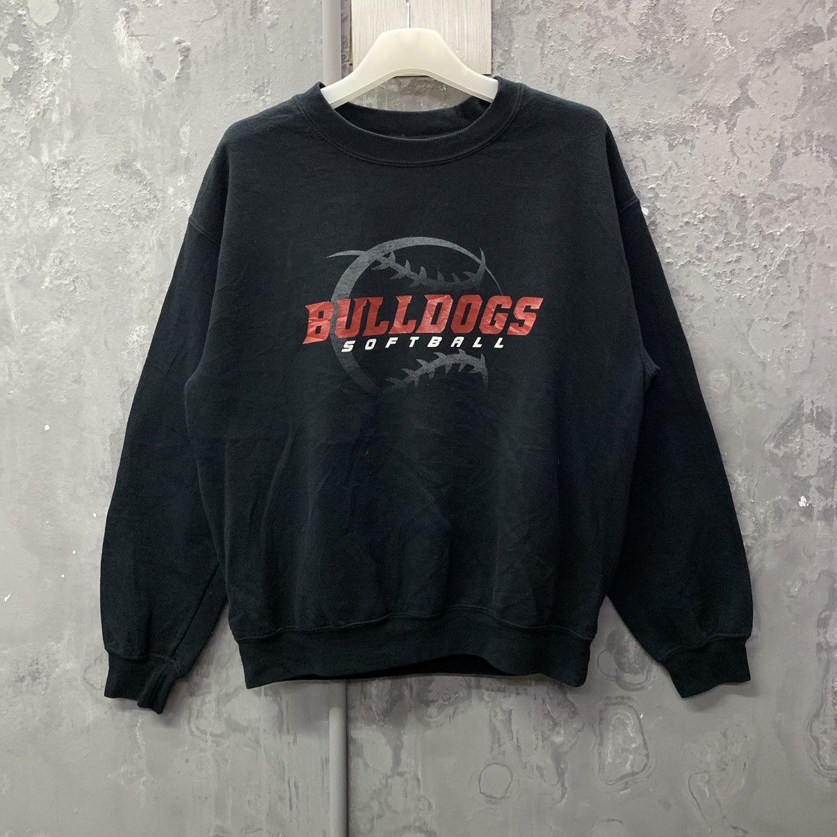 Gildan × Vintage Vintage Bulldog Softball Spell Out Crewneck Sweatshirt Size US M / EU 48-50 / 2 - 2 Thumbnail