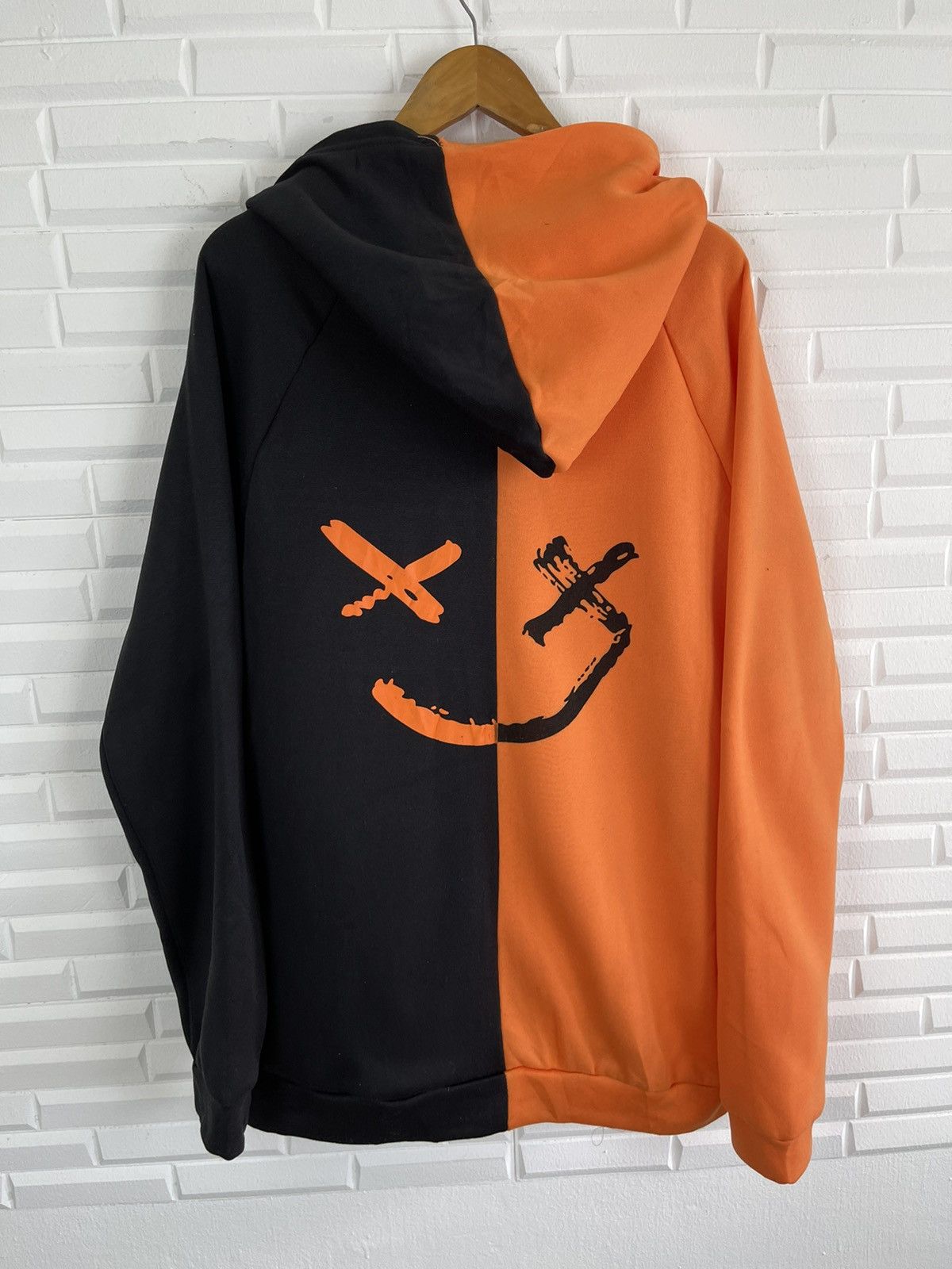 Japanese Brand 90’s SMILEY Sweatshirt Hoodie Streetwear Size US M / EU 48-50 / 2 - 5 Thumbnail