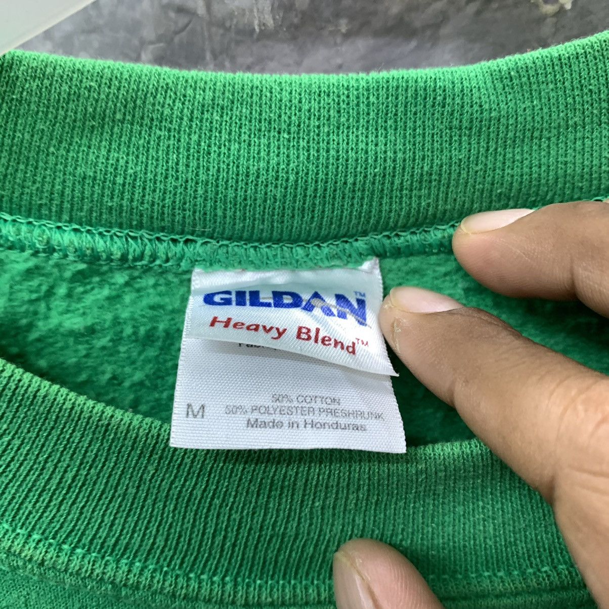 Gildan Vintage Eagan Yearbook Staff Crewneck Sweatshirt Size US M / EU 48-50 / 2 - 7 Thumbnail