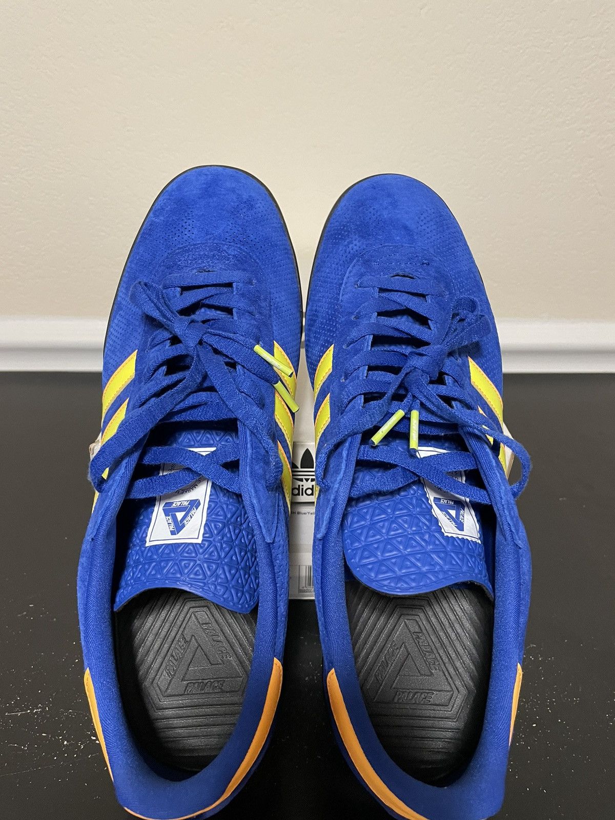 Adidas × Palace Palace Indoor Size US 12 / EU 45 - 4 Thumbnail