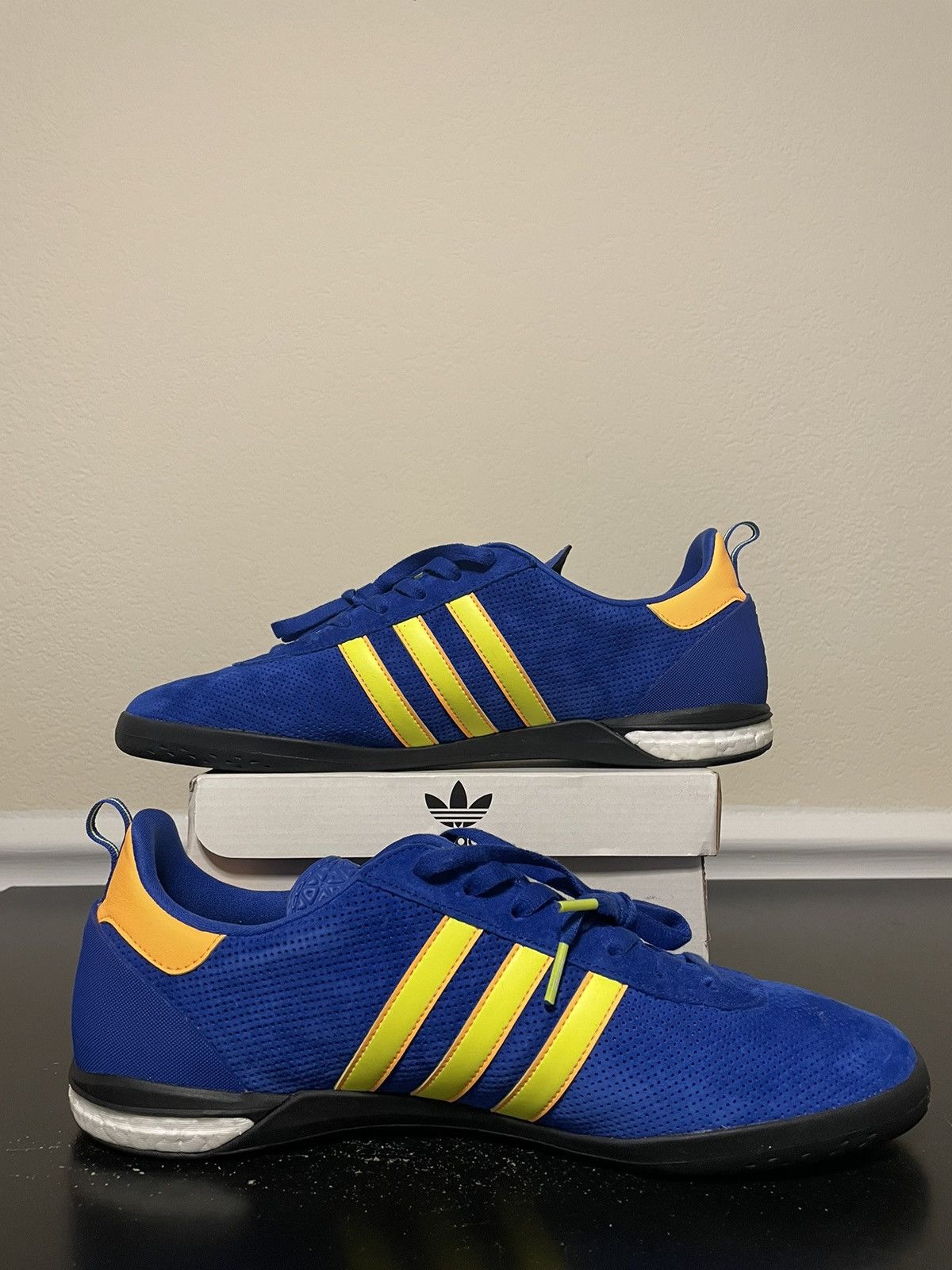 Adidas × Palace Palace Indoor Size US 12 / EU 45 - 2 Thumbnail