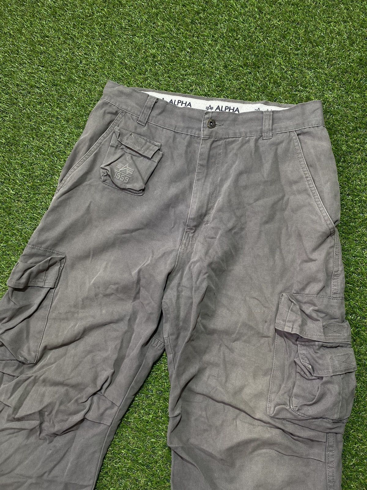 Alpha Industries Vintage Alpha Industries 3/4 cargo pants military size 34 Size US 34 / EU 50 - 4 Thumbnail