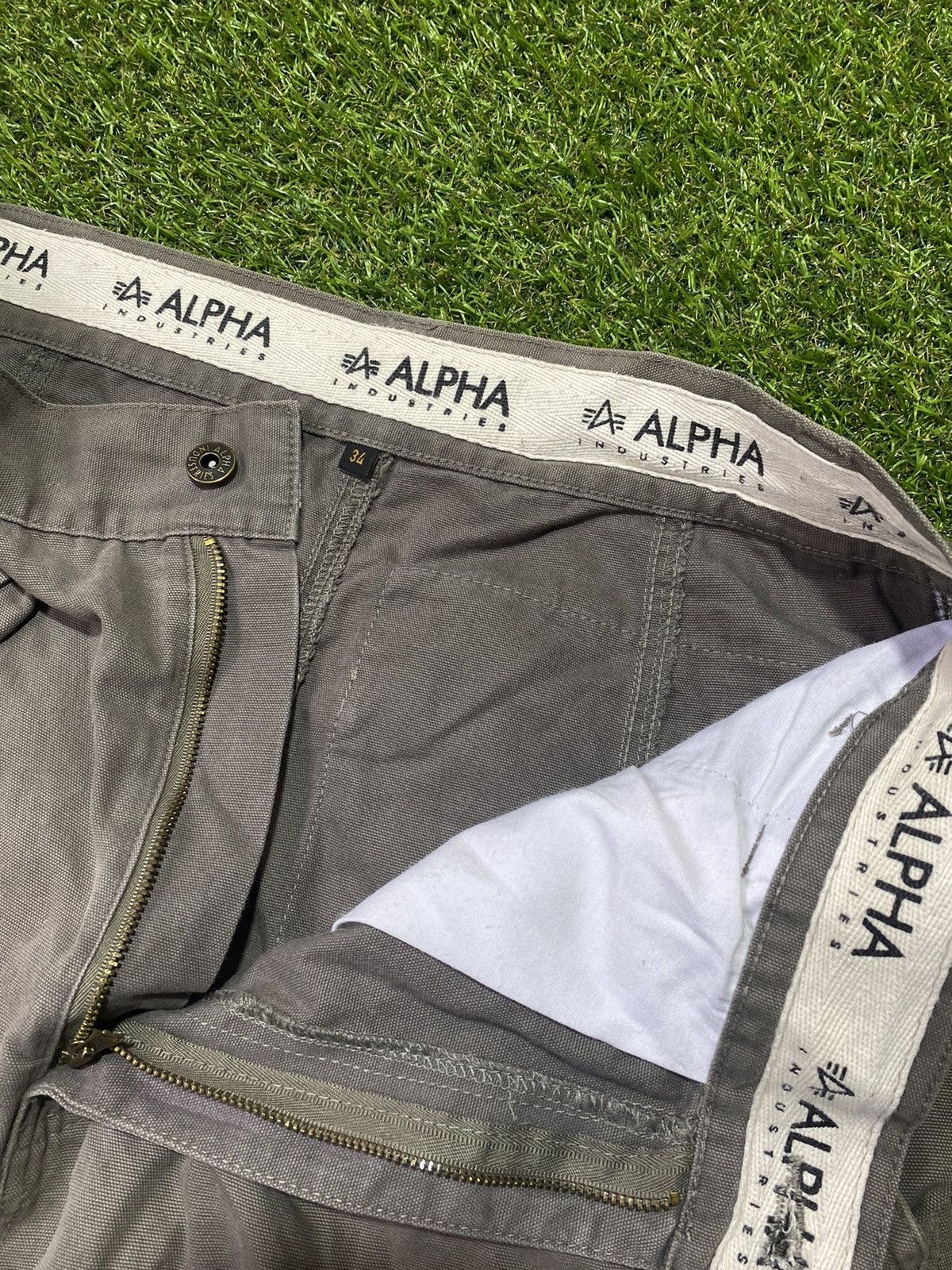 Alpha Industries Vintage Alpha Industries 3/4 cargo pants military size 34 Size US 34 / EU 50 - 6 Thumbnail