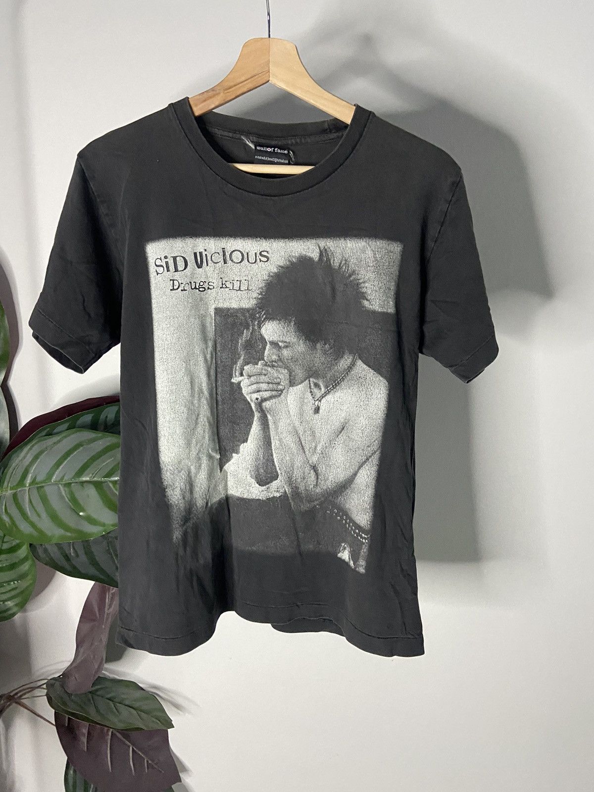VINTAGE SID VICIOUS DRUGS KILL X BAND TEES😊😊❤️