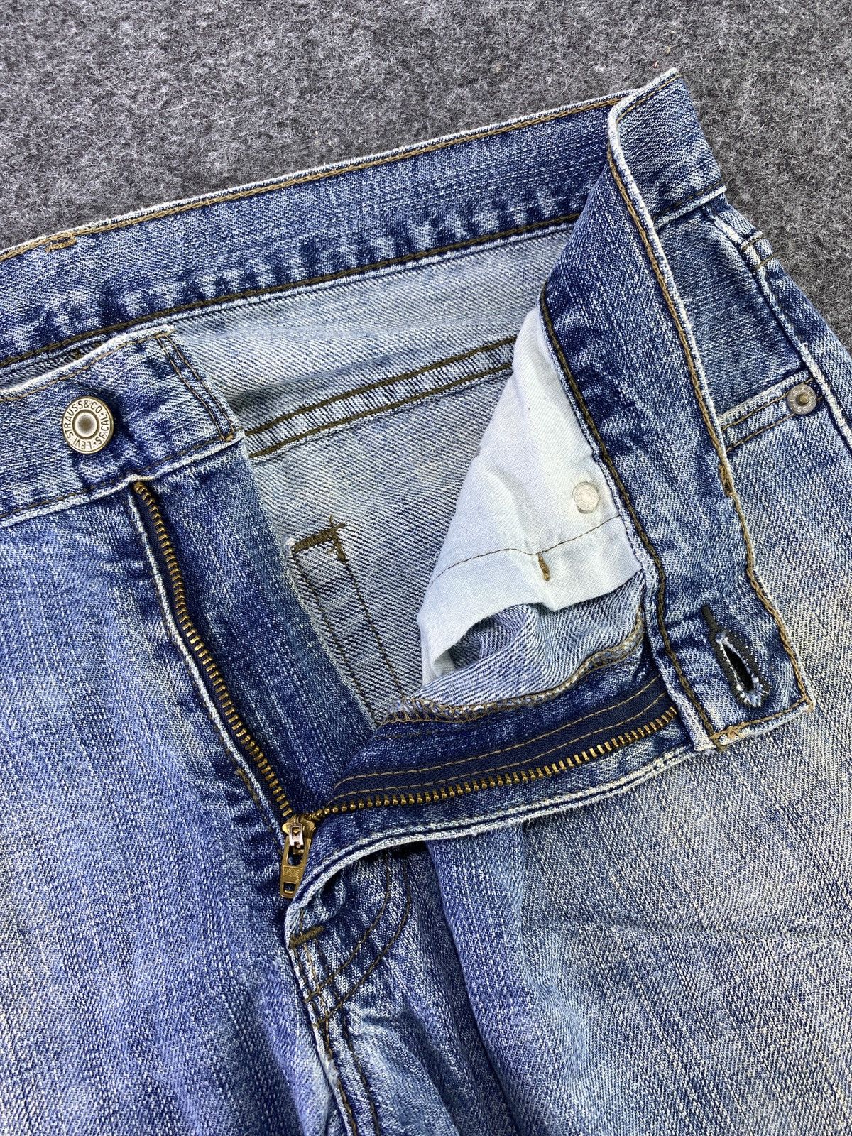 Jean × Levi's × Vintage VINTAGE LEVIS 514 RUSTY BLUE WASH JEANS 32x30- J022 Size US 33 - 5 Thumbnail