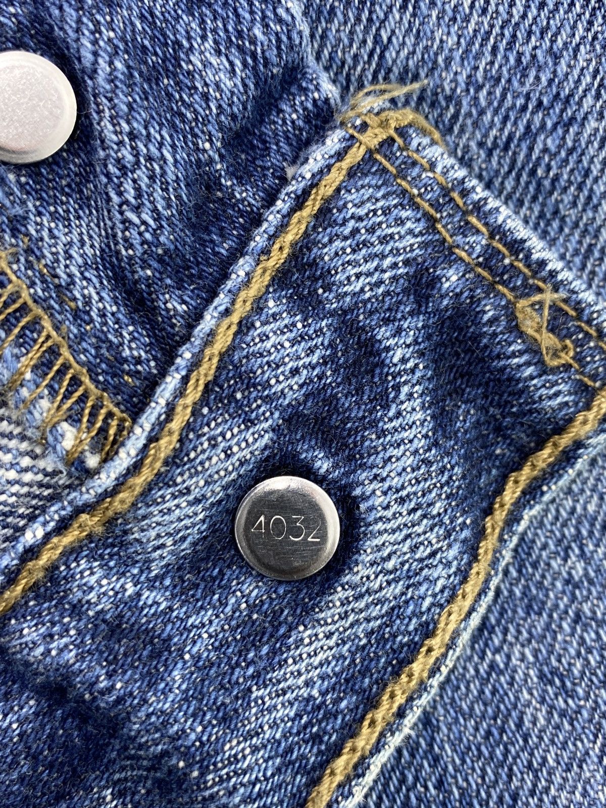 Jean × Levi's × Vintage VINTAGE LEVIS 501 DISTRESSED BLUE WASH JEANS - J023 Size US 34 / EU 50 - 6 Thumbnail