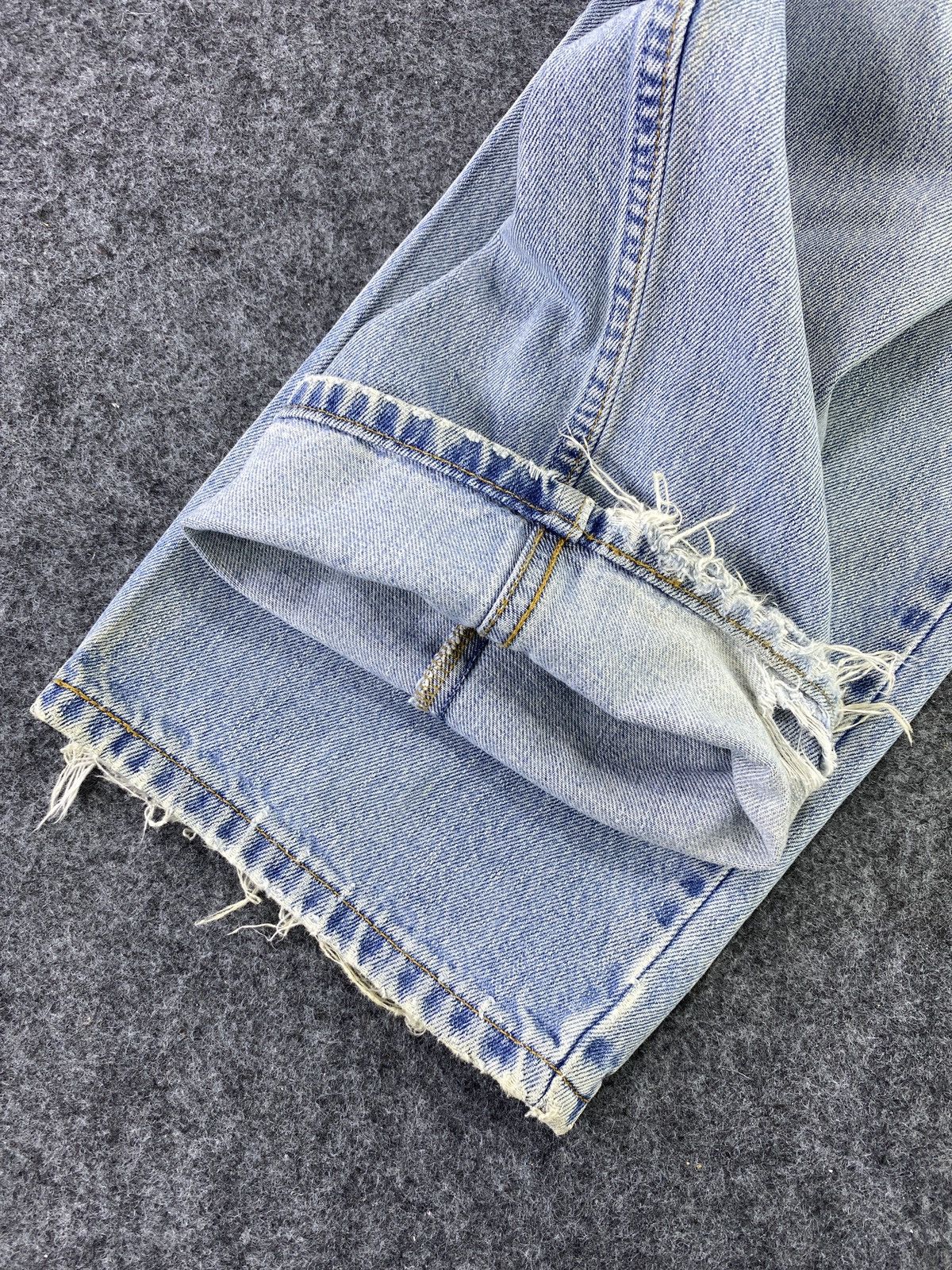Jean × Levi's × Vintage VINTAGE LEVIS 550 RELAXED FIT JEANS - J027 Size US 39 - 9 Thumbnail