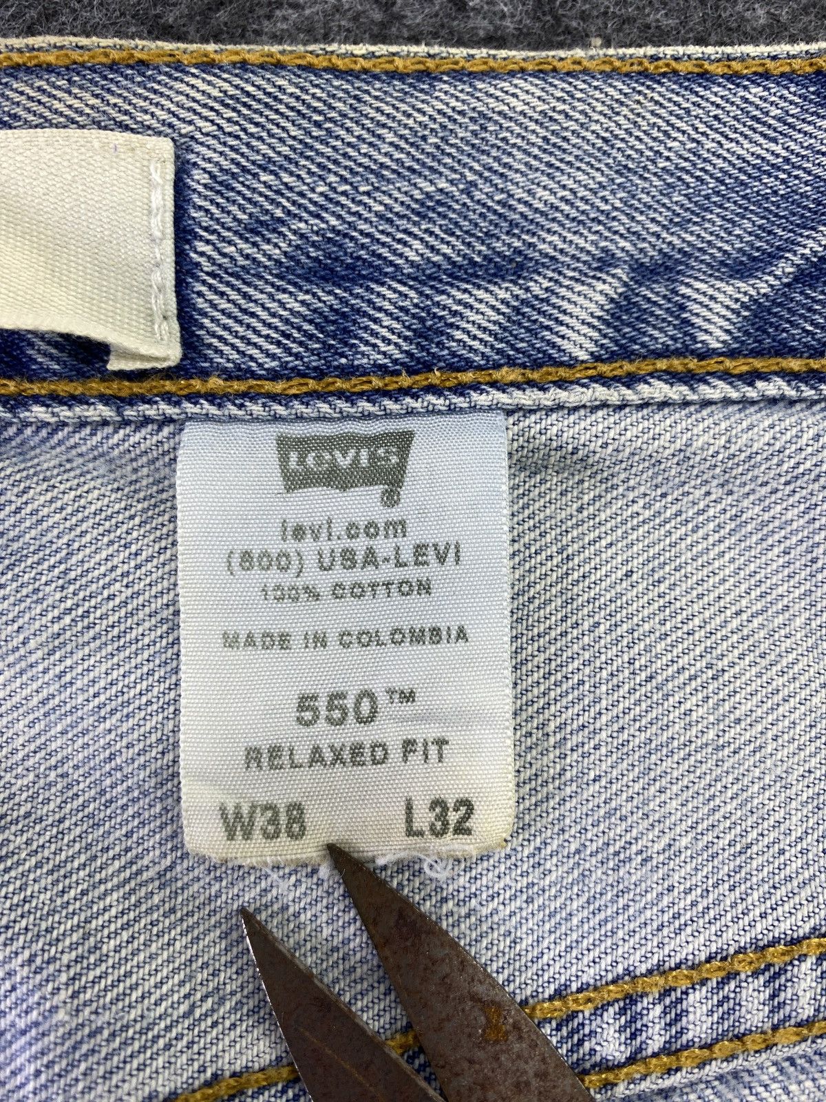 Jean × Levi's × Vintage VINTAGE LEVIS 550 RELAXED FIT JEANS - J027 Size US 39 - 7 Thumbnail