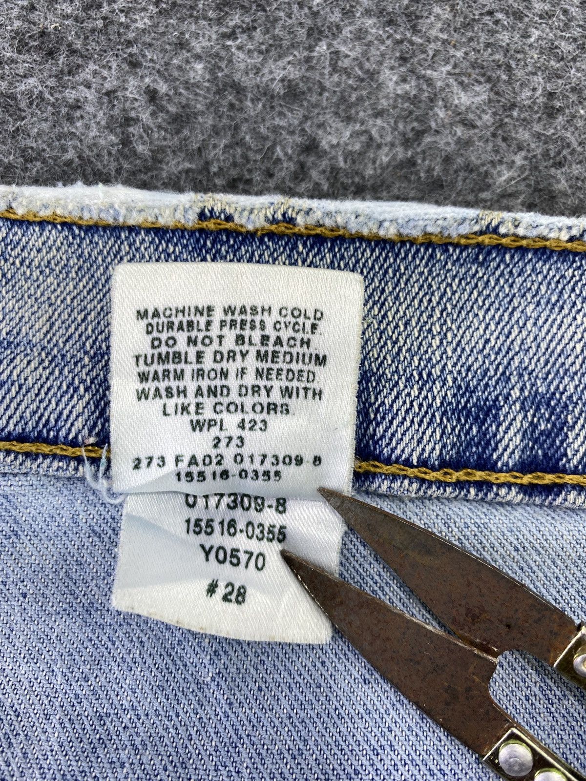 Levi's × Vintage VINTAGE LEVI'S 515 BLUE WASH JEANS - J029 Size 34" / US 12 / IT 48 - 8 Thumbnail