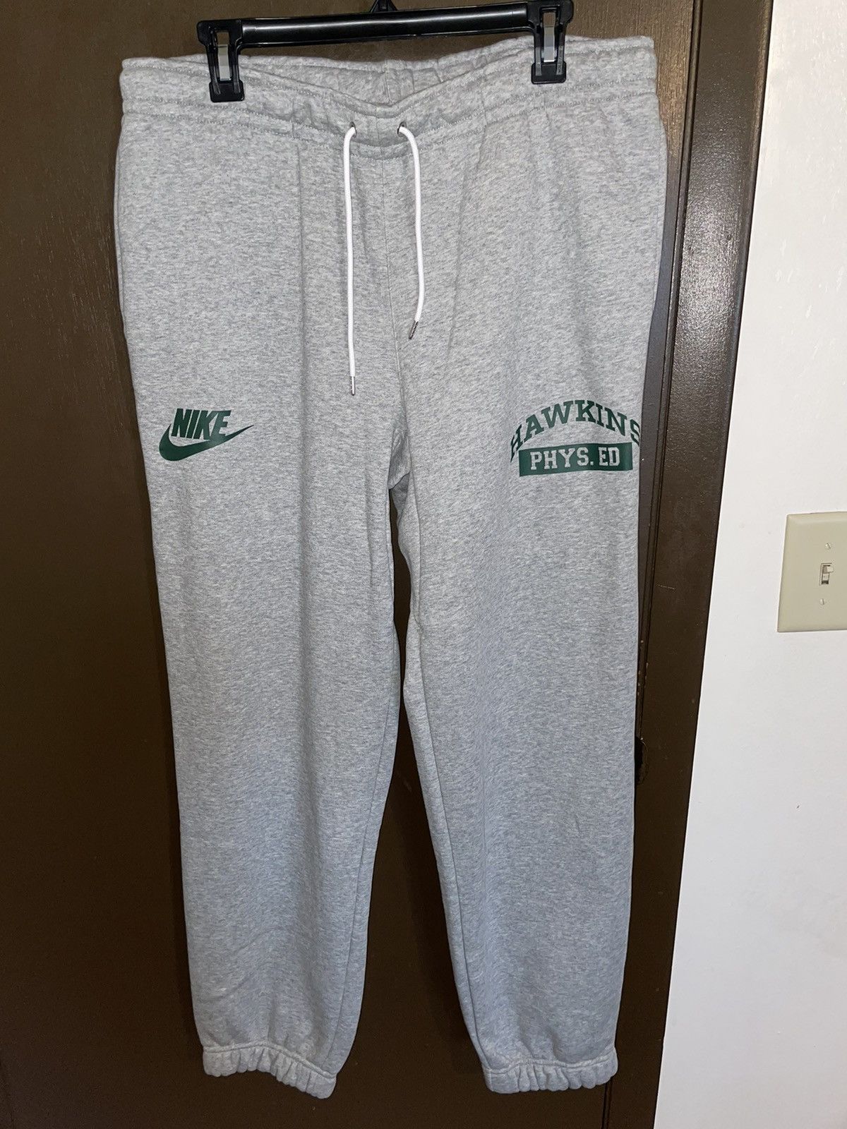 Nike stranger things sweatpants online