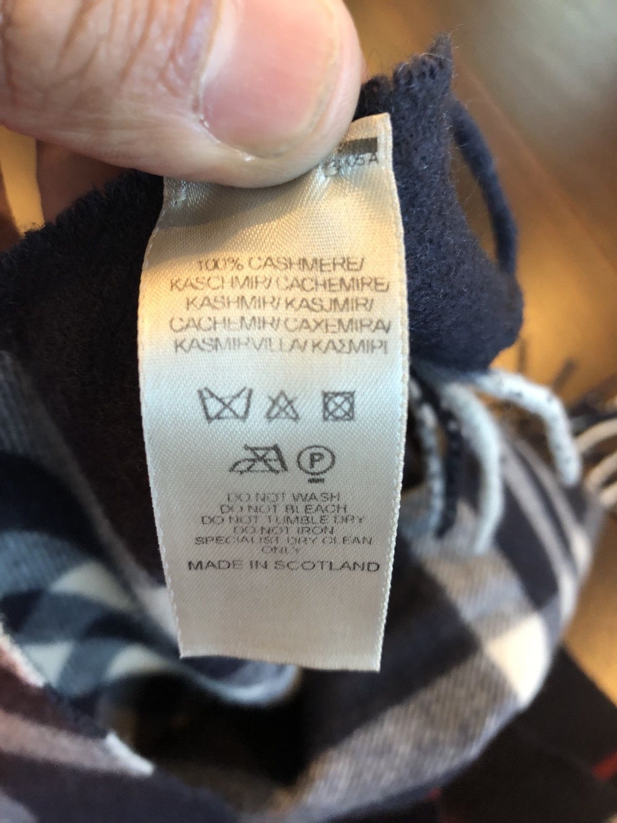 Burberry Blue Plaid Cashmere Scarf Size ONE SIZE - 3 Thumbnail