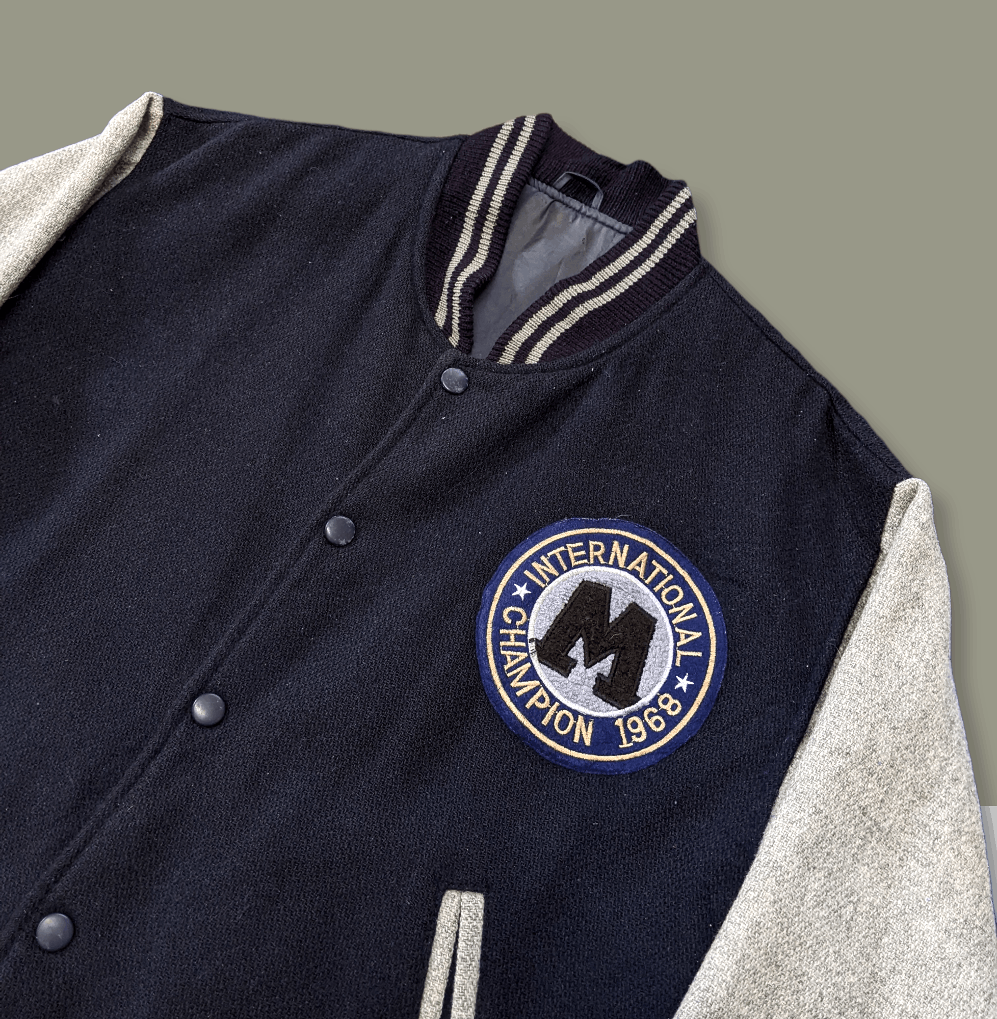 Japanese Brand × Vintage Vintage 90s Varsity M Champion Distressed Varsity Jacket Size US M / EU 48-50 / 2 - 3 Thumbnail