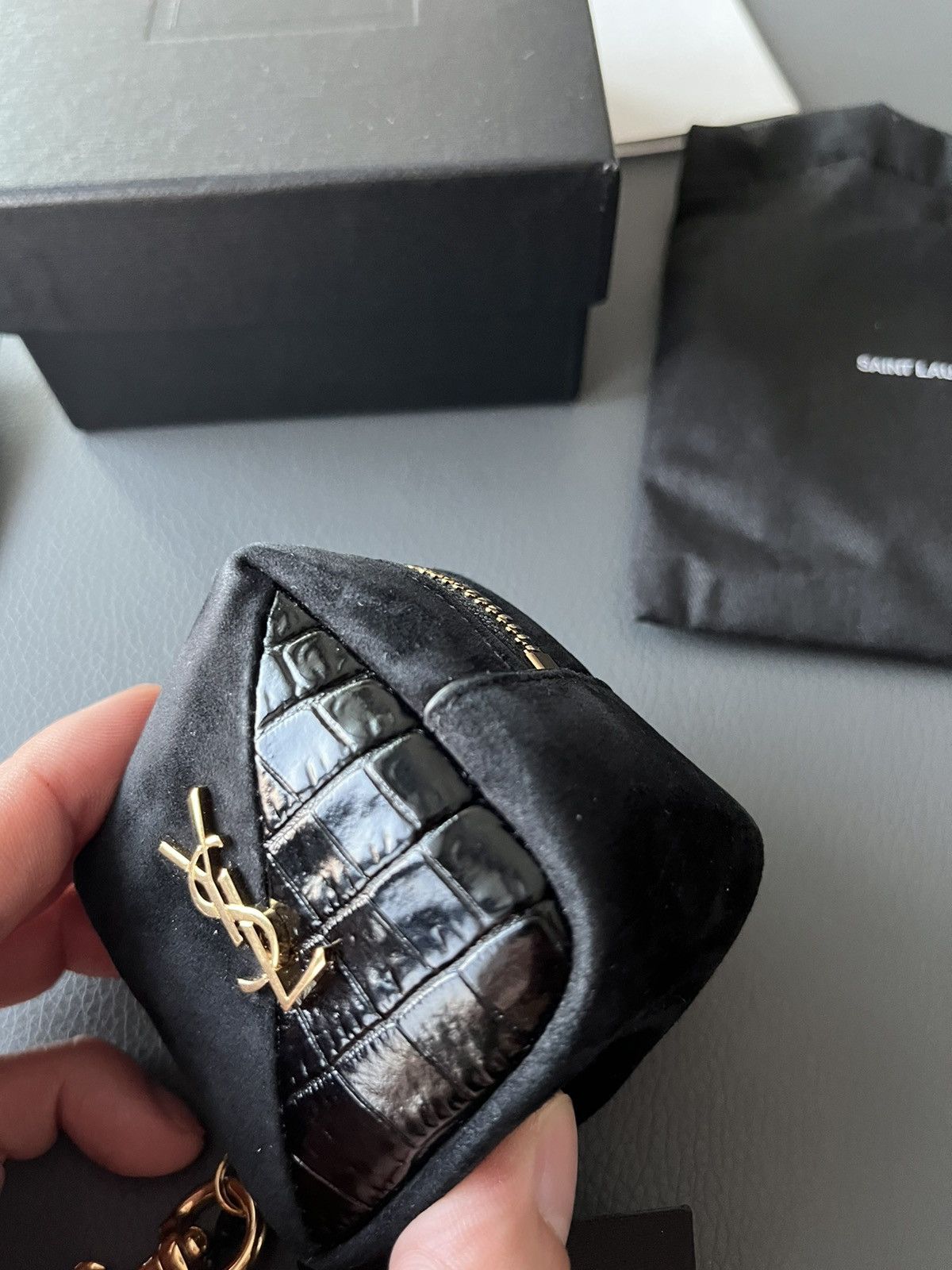 Hedi Slimane × Saint Laurent Paris × Yves Saint Laurent Rare Limited Edition Runway Brand New YSL Logo Charm Bag Size ONE SIZE - 20 Thumbnail