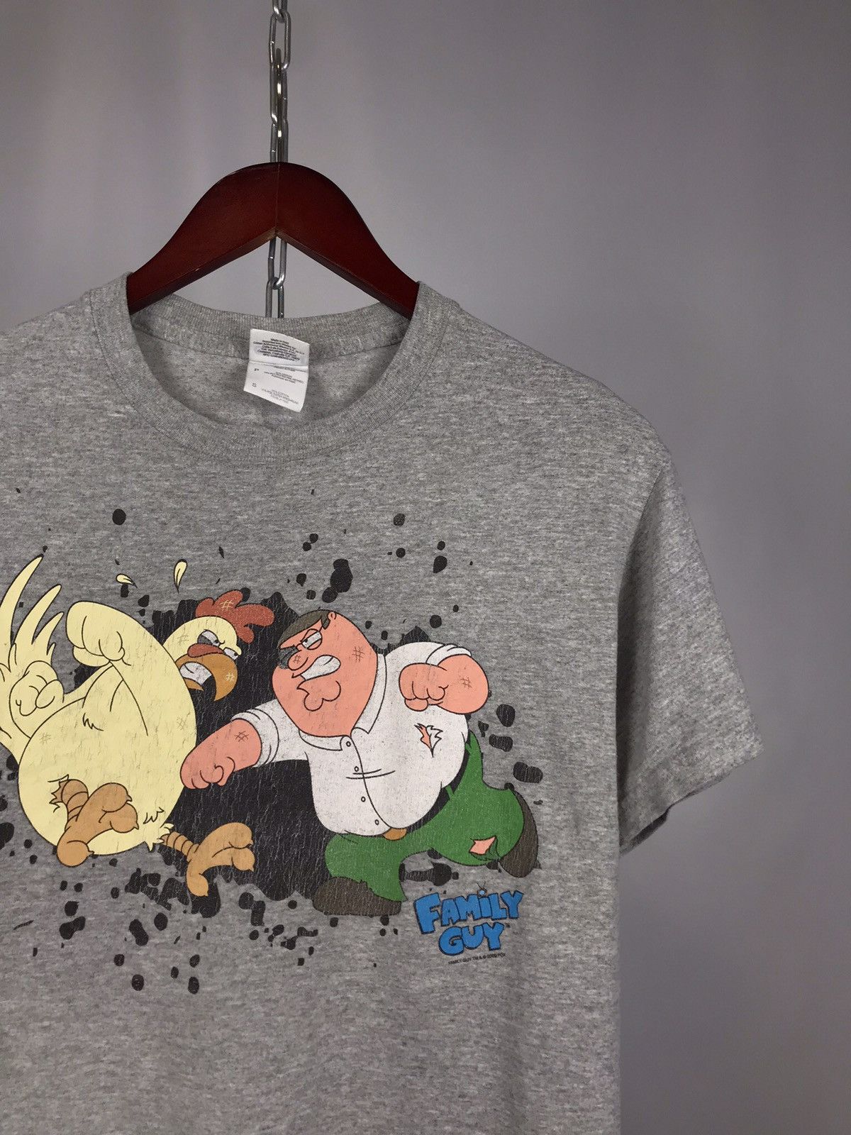 Vintage Family Guy 2009 FOX vintage comics tee Size US S / EU 44-46 / 1 - 2 Thumbnail