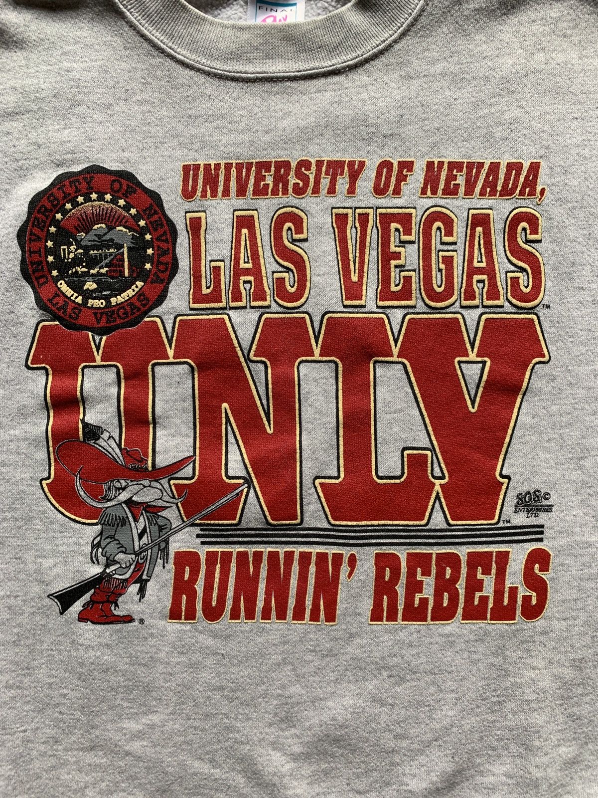 Vintage Vintage Las Vegas University Runnin Rebels 90's Crewneck Size US L / EU 52-54 / 3 - 2 Thumbnail