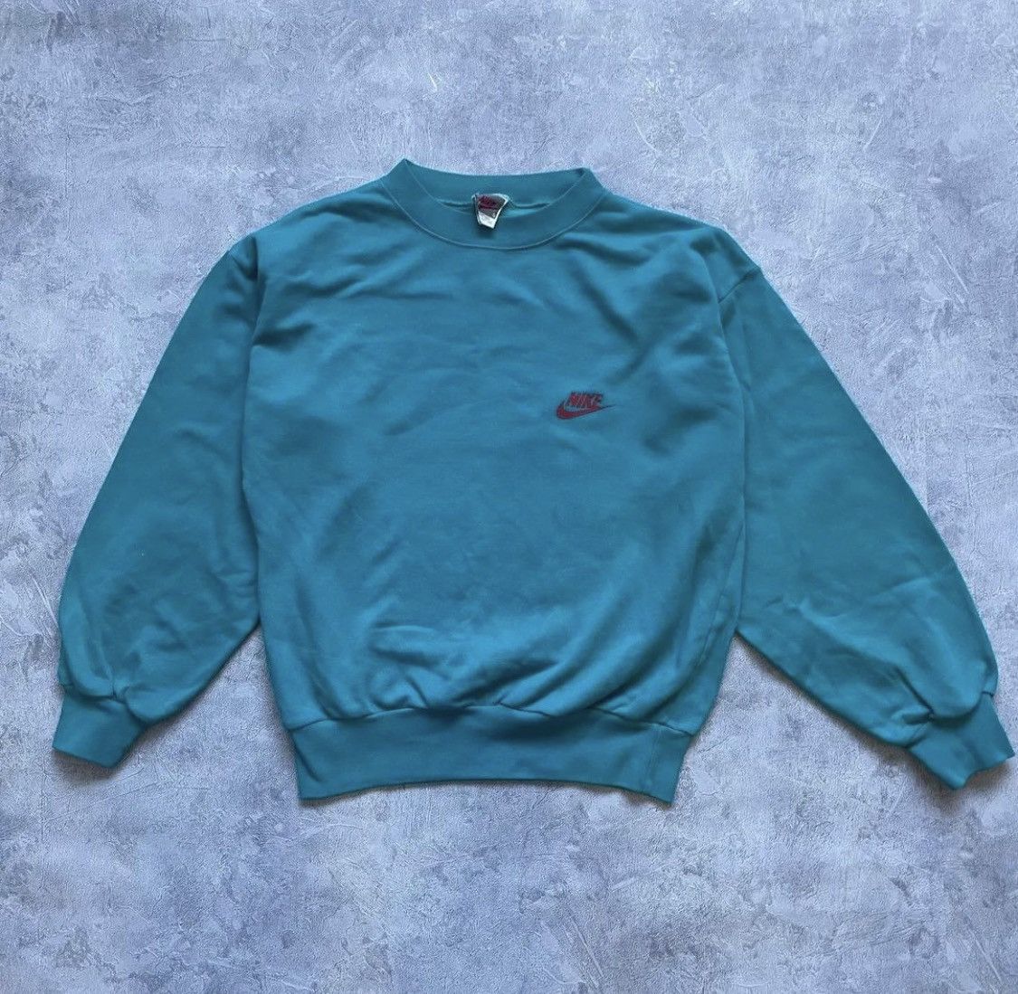 Nike × Vintage Rare 90s NIKE USA Faded Embroidered Logo Sweatshirt Size US S / EU 44-46 / 1 - 1 Thumbnail