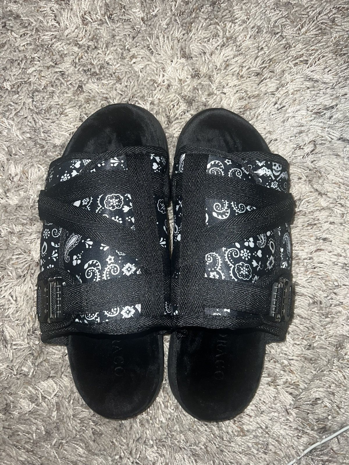 Draco Slides Black Bandanna