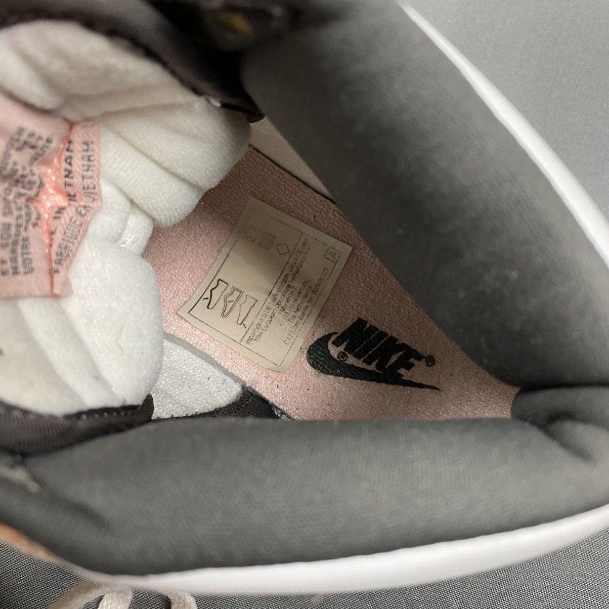 Nike 2004 W’s Nike Dunk High Storm Pink/Midnight Fog-White Size US 7 / IT 37 - 7 Thumbnail