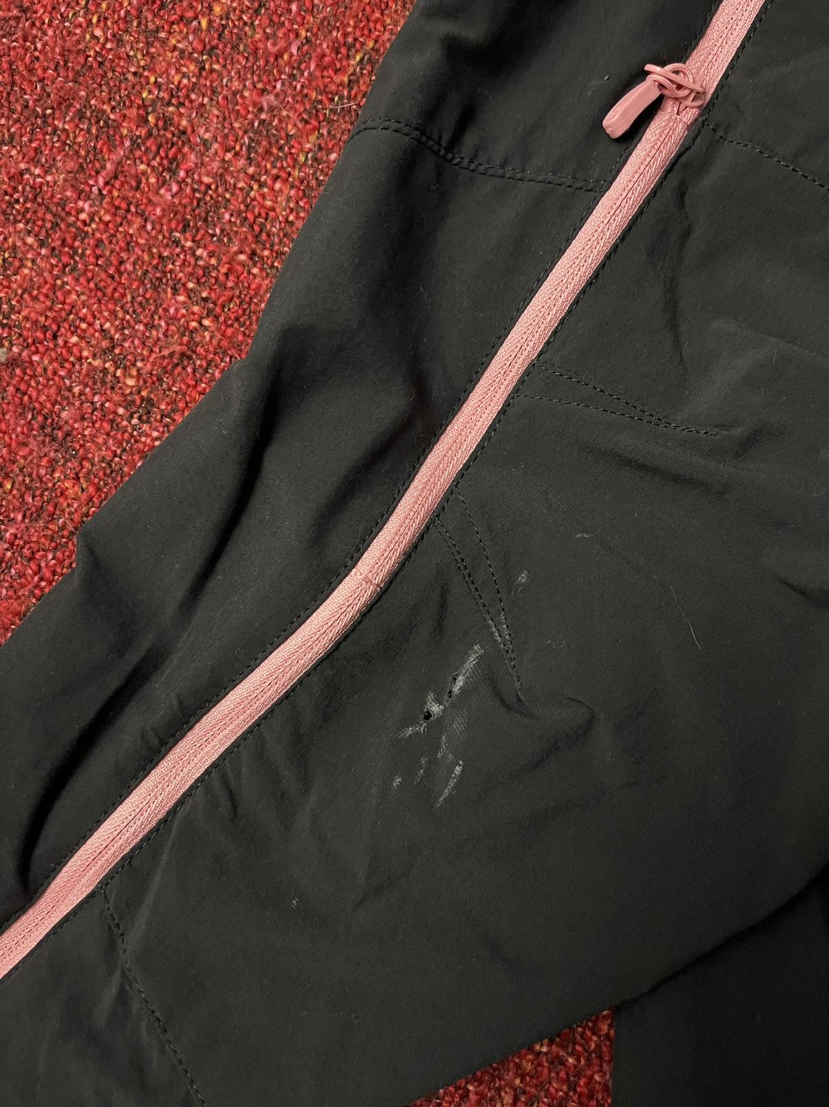 Norrona Norrona fjora flex1 gorpcore pants black / pink Size 25" / US 0 / IT 36 - 7 Thumbnail