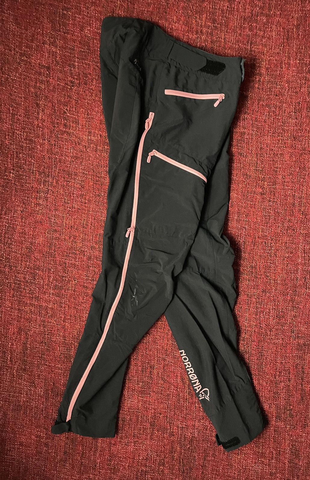 Norrona Norrona fjora flex1 gorpcore pants black / pink Size 25" / US 0 / IT 36 - 2 Thumbnail