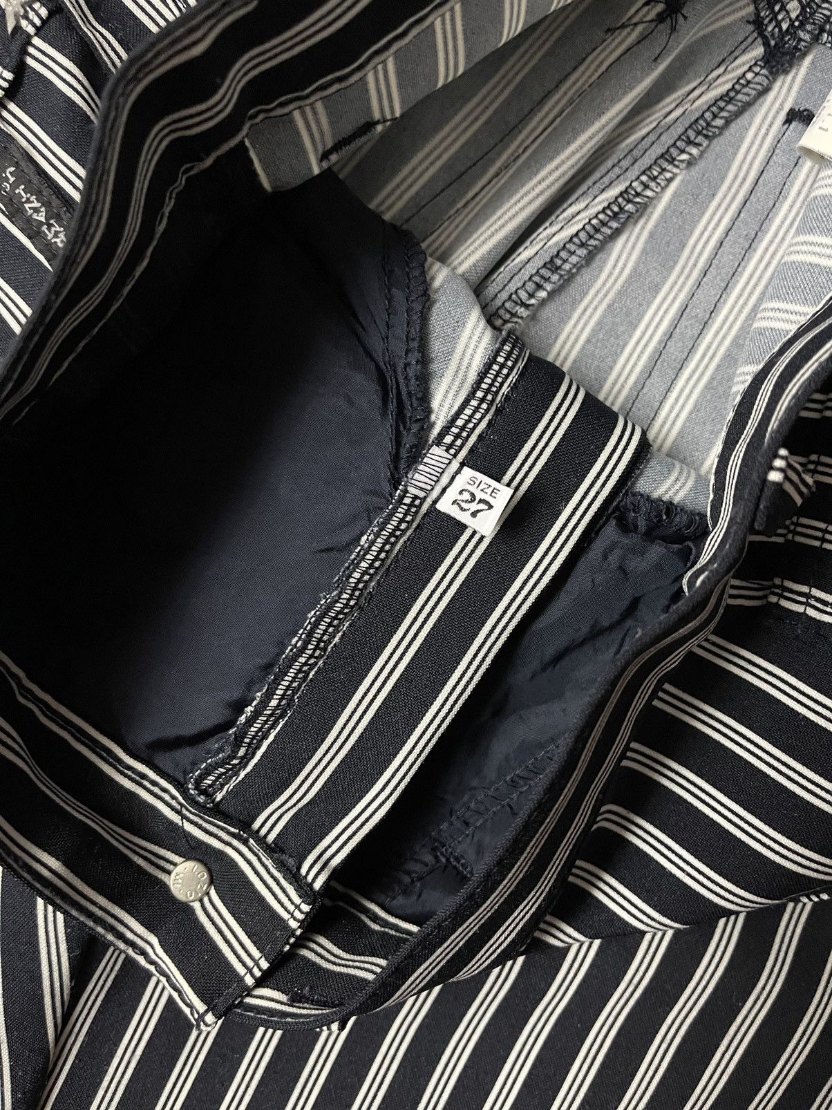 Armani × Giorgio Armani × Vintage Armani vintage 90s archive striped pants Size 25" / US 0 / IT 36 - 8 Thumbnail