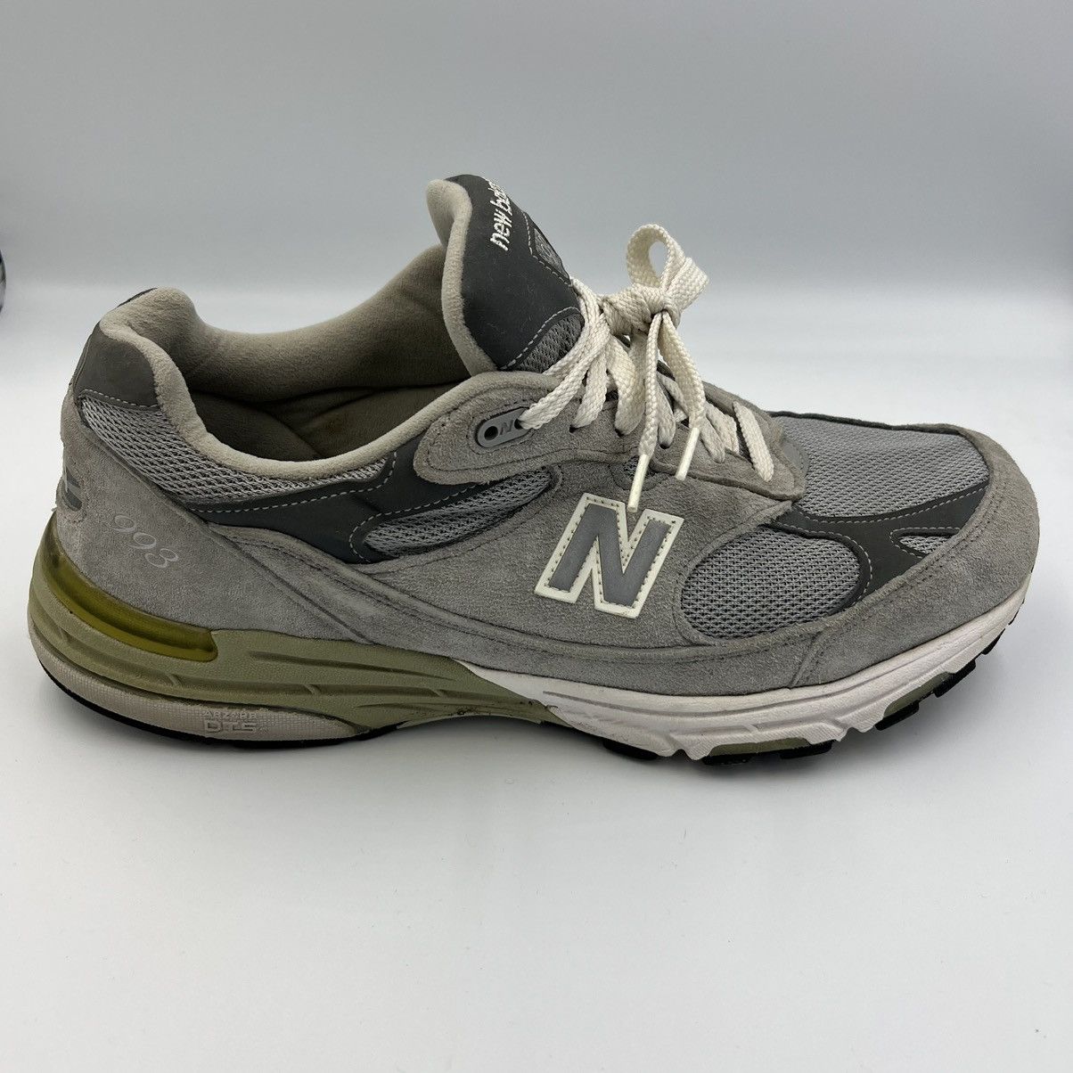 New Balance New Balance 993 2E Wide MR993GL Size US 11.5 / EU 44-45 - 3 Thumbnail