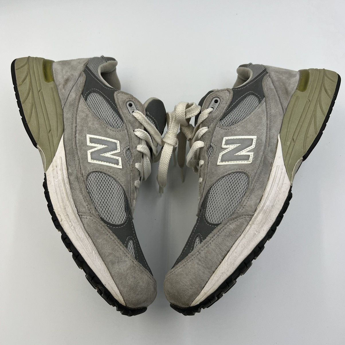 New Balance New Balance 993 2E Wide MR993GL Size US 11.5 / EU 44-45 - 6 Thumbnail