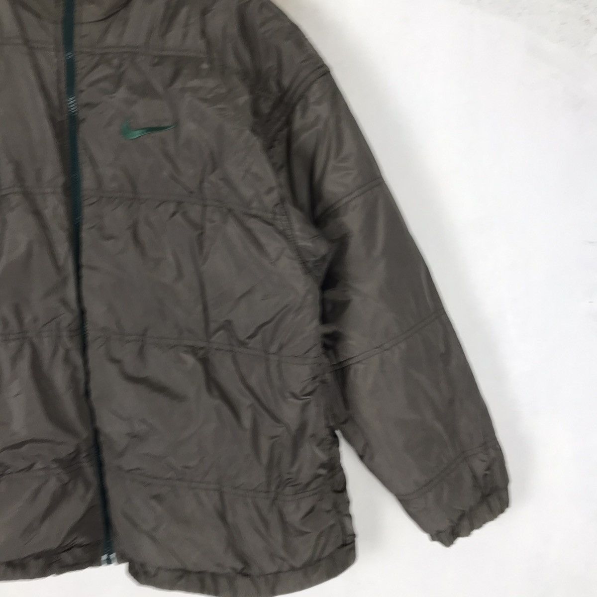 Nike Vintage Nike Swoosh Big Logo Reversible Puffer Jacket Size US L / EU 52-54 / 3 - 7 Thumbnail
