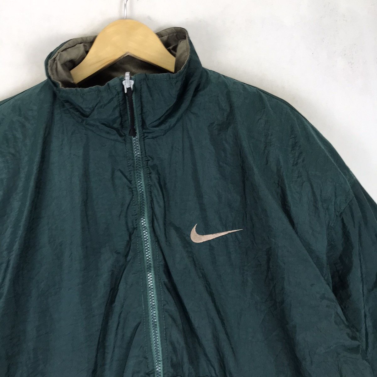 Nike Vintage Nike Swoosh Big Logo Reversible Puffer Jacket Size US L / EU 52-54 / 3 - 12 Thumbnail