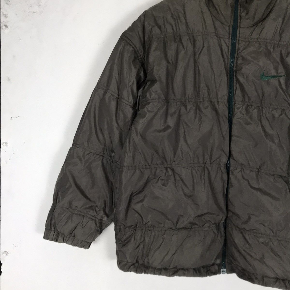 Nike Vintage Nike Swoosh Big Logo Reversible Puffer Jacket Size US L / EU 52-54 / 3 - 5 Thumbnail
