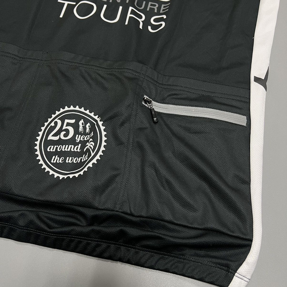 Other Active Cuore Bike jersey t shirt “Bike Adventure Tours” Size US L / EU 52-54 / 3 - 12 Thumbnail