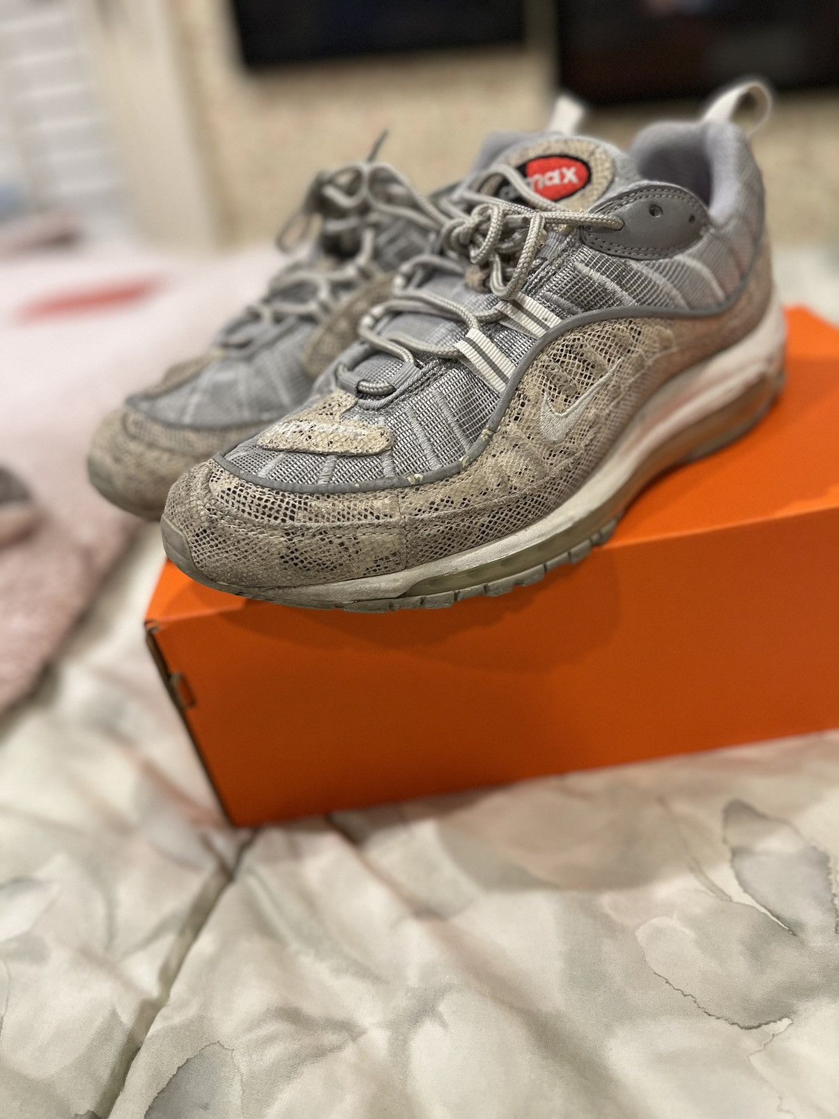 Nike × Supreme Supreme x Air Max 98 Snakeskin 2016 Size US 9.5 / EU 42-43 - 7 Thumbnail
