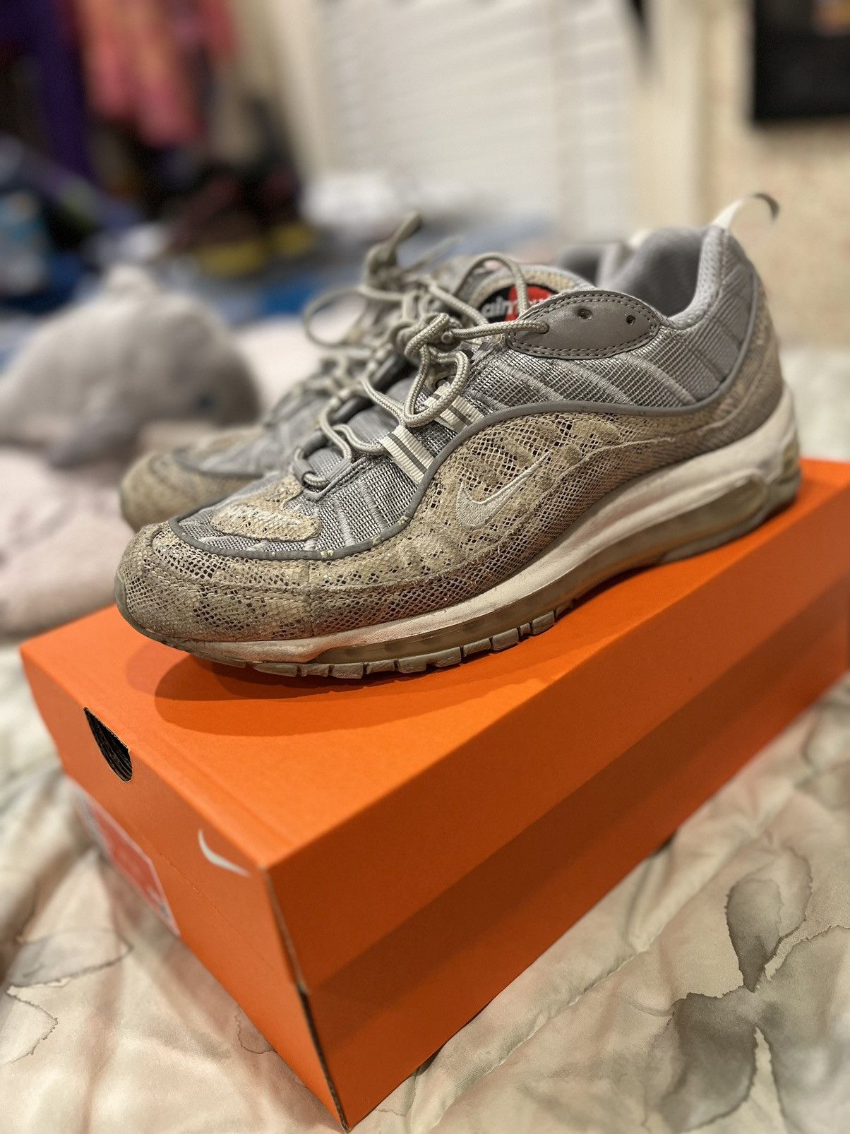 Nike × Supreme Supreme x Air Max 98 Snakeskin 2016 Size US 9.5 / EU 42-43 - 2 Thumbnail