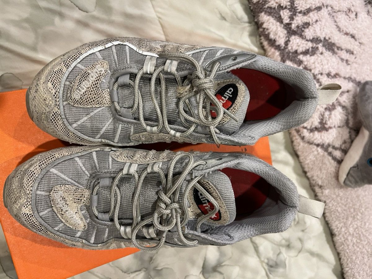 Nike × Supreme Supreme x Air Max 98 Snakeskin 2016 Size US 9.5 / EU 42-43 - 3 Thumbnail