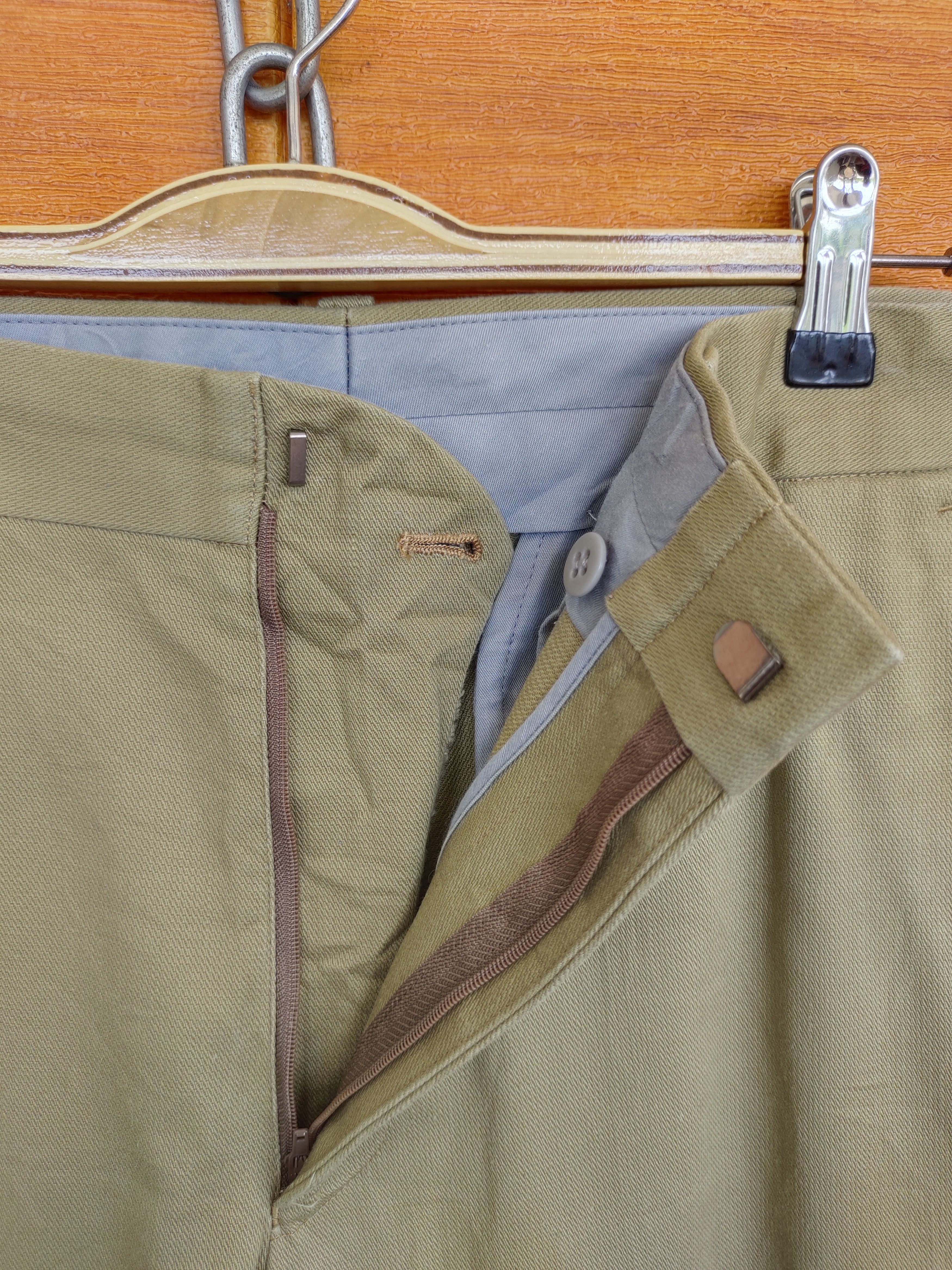 Barneys New York Vintage BARNEYS NEW YORK Chinos Pants Size US 32 / EU 48 - 6 Thumbnail